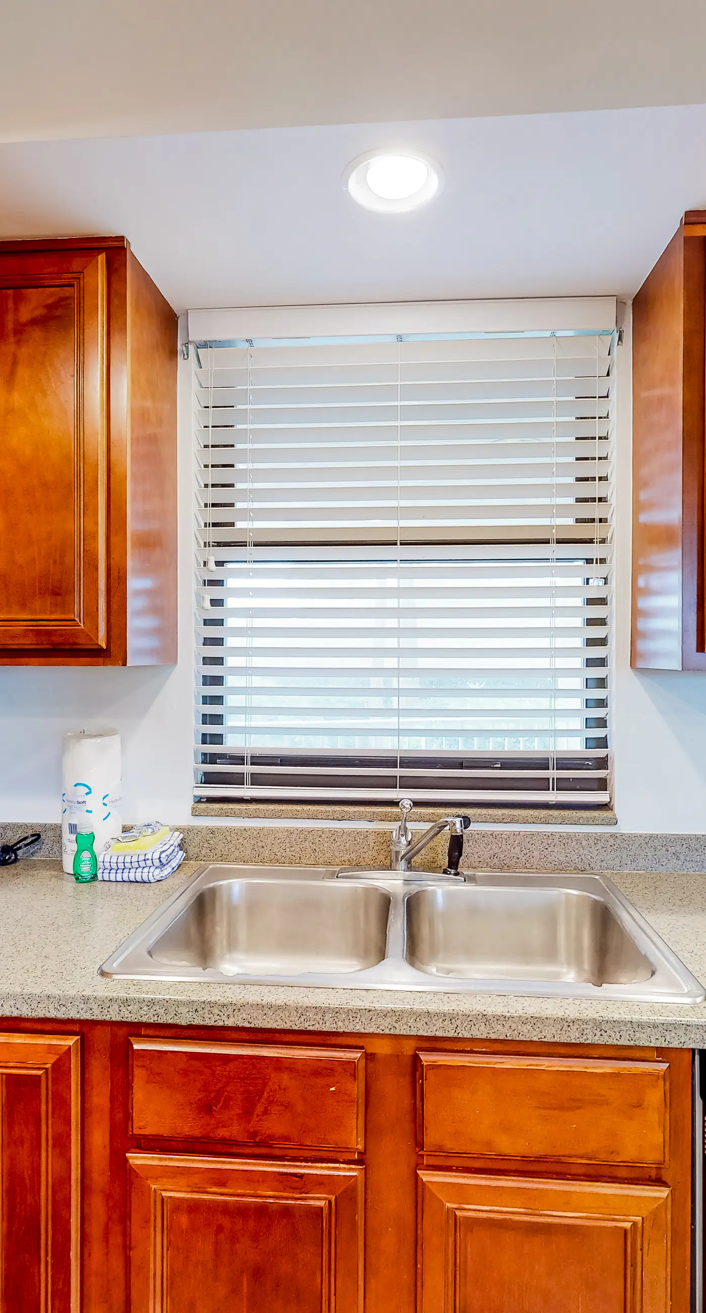 Beautiful beachfront condo with pool, beach tram, tennis, golf, & on-site dining