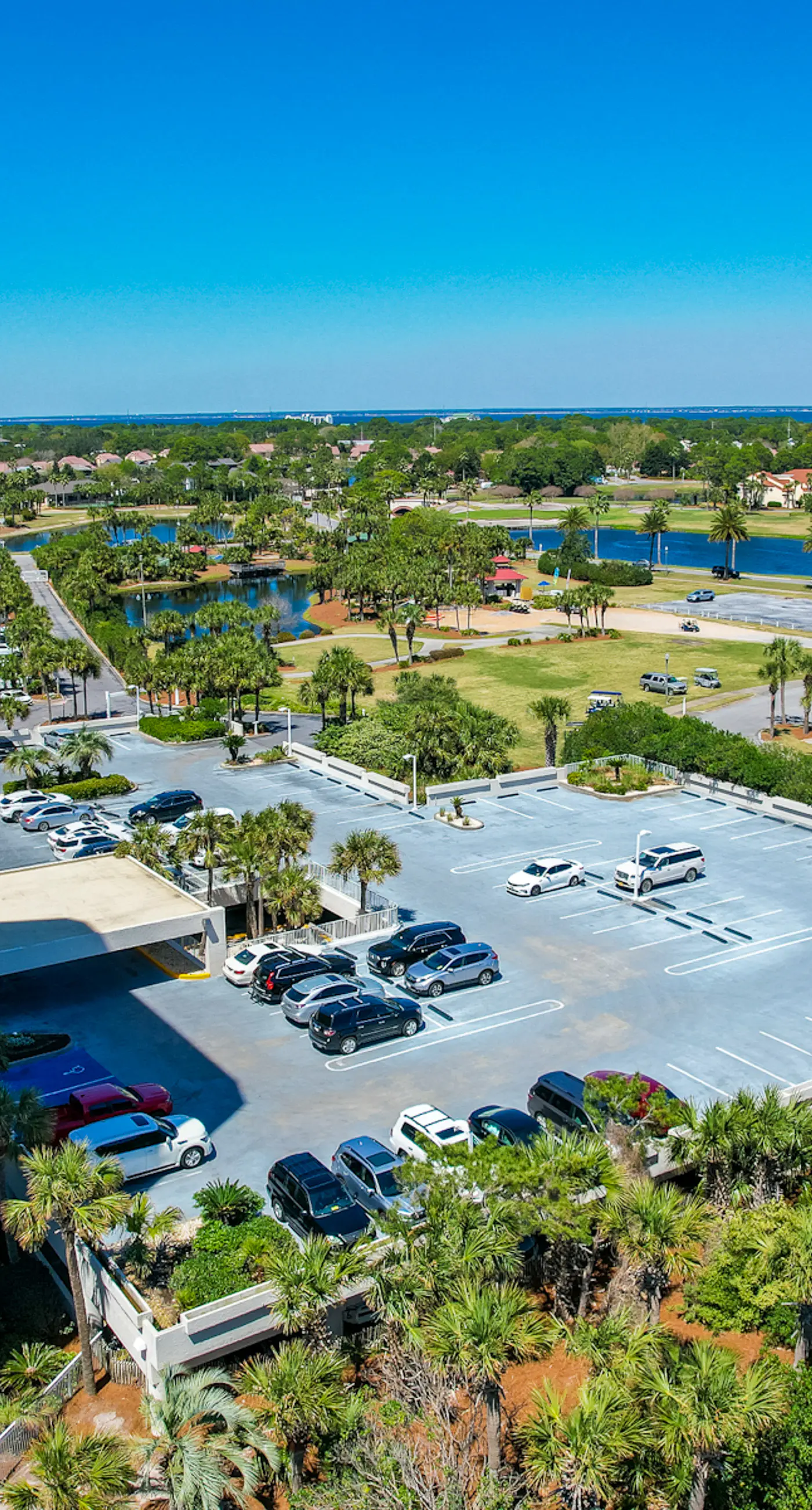 Beautiful beachfront condo with pool, beach tram, tennis, golf, & on-site dining
