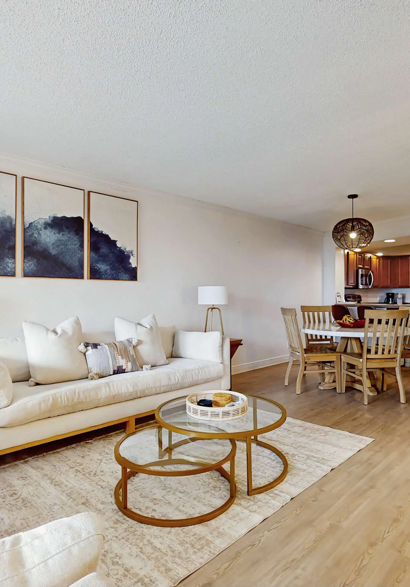 Beautiful beachfront condo with pool, beach tram, tennis, golf, & on-site dining