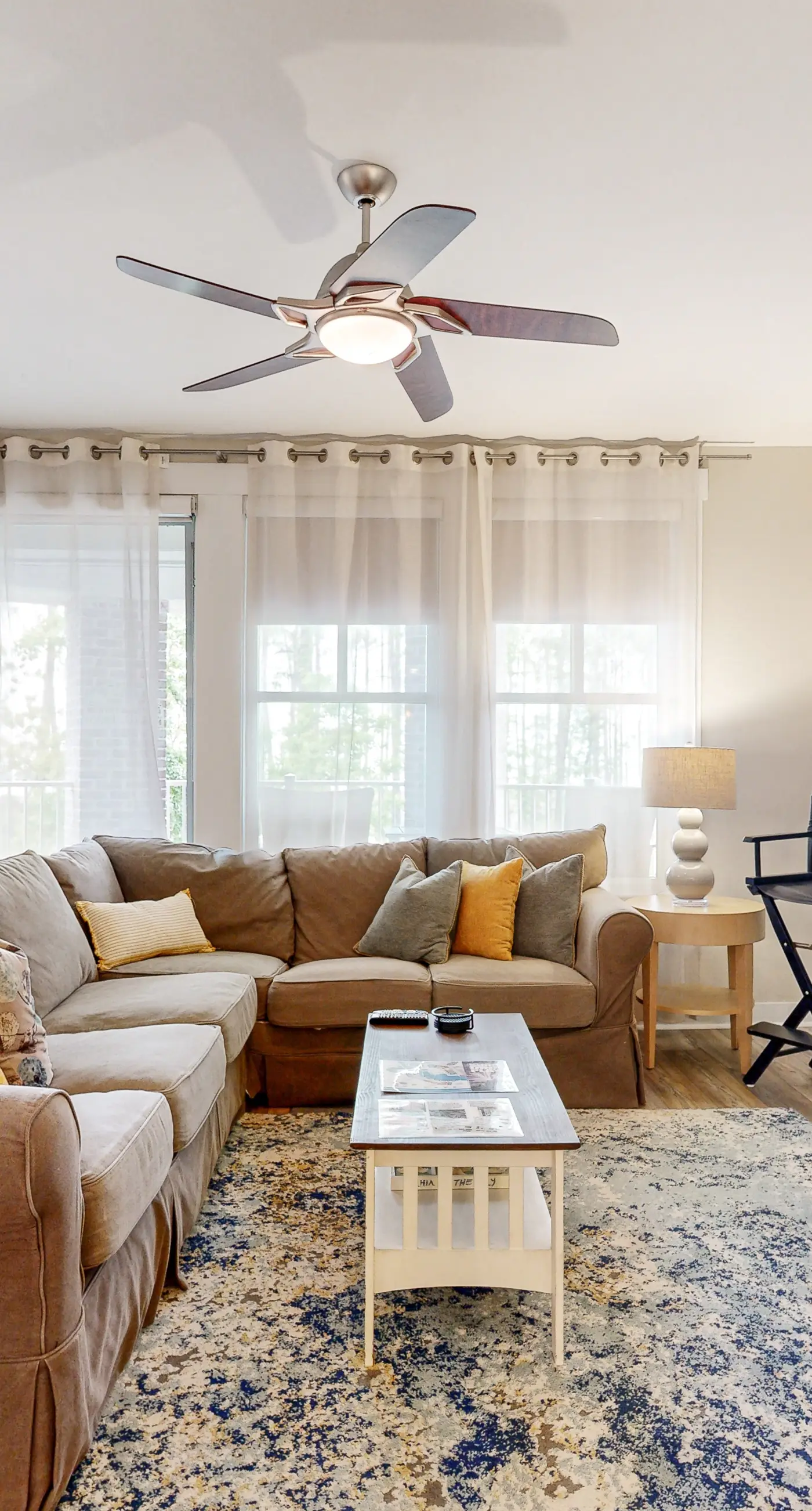 Spacious condo with bay views, renovated pool, hot tub, & beach access!