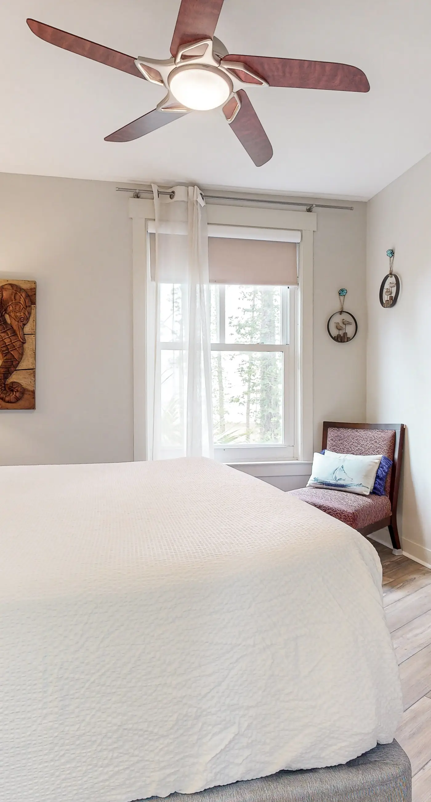 Spacious condo with bay views, renovated pool, hot tub, & beach access!