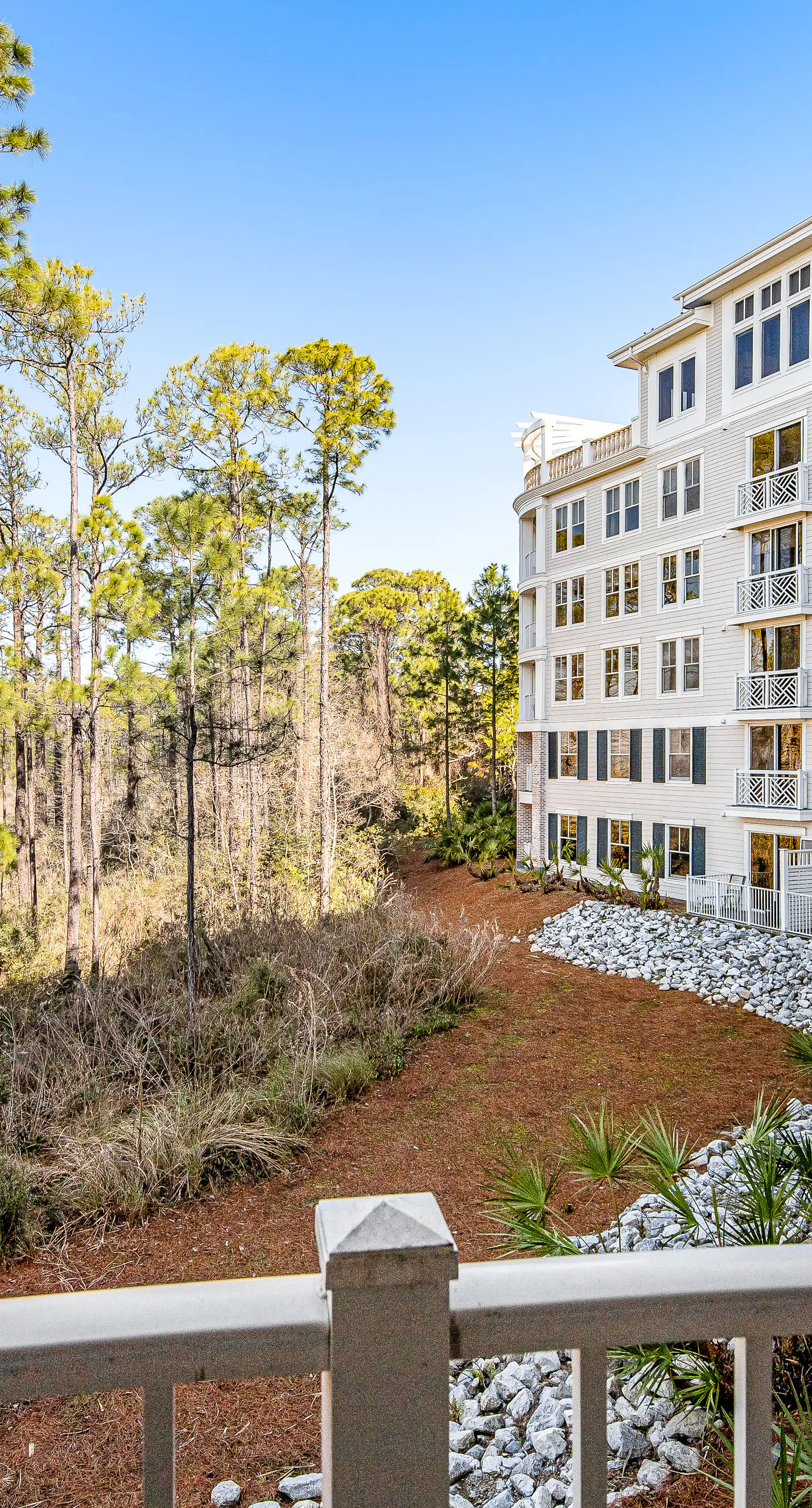 Spacious condo with bay views, renovated pool, hot tub, & beach access!
