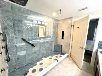 Spacious condo with bay views, renovated pool, hot tub, & beach access!