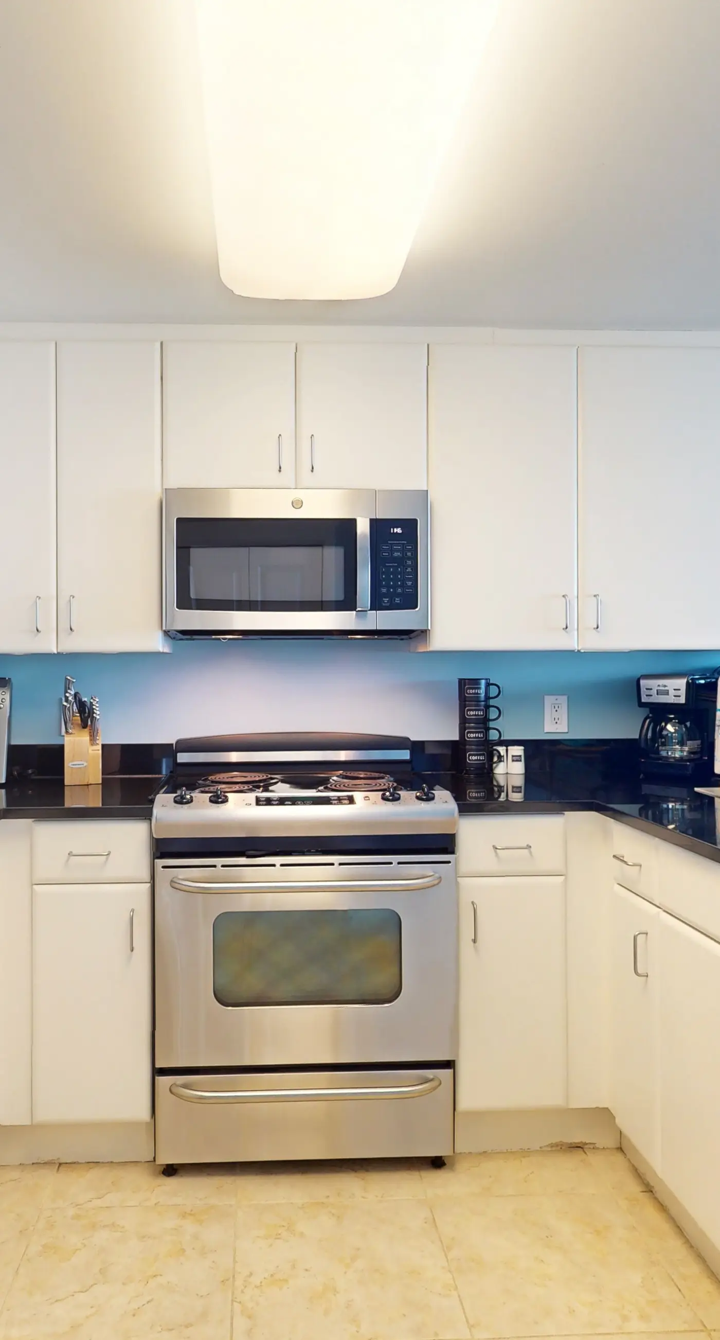 Waterscape Condo w/ Shared Amenities, Seasonal Beach Service Included