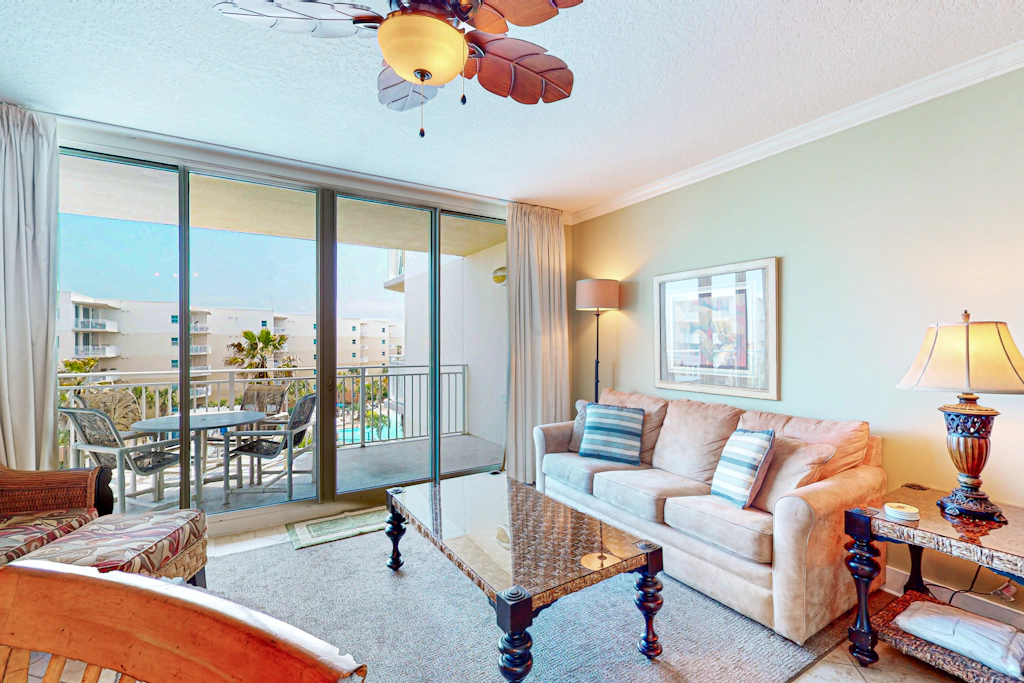 Warm, Welcoming Condo At Waterscape w/Children's Playground & Two Hot Tubs