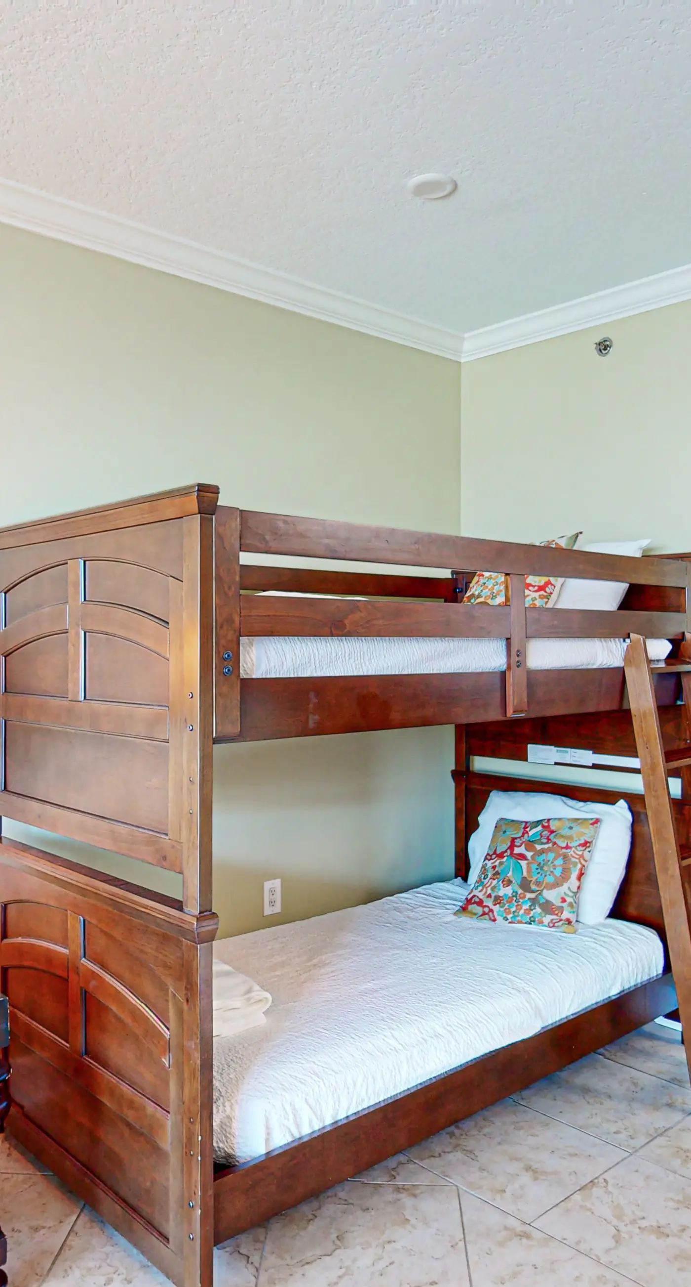 Warm, Welcoming Condo At Waterscape w/Children's Playground & Two Hot Tubs