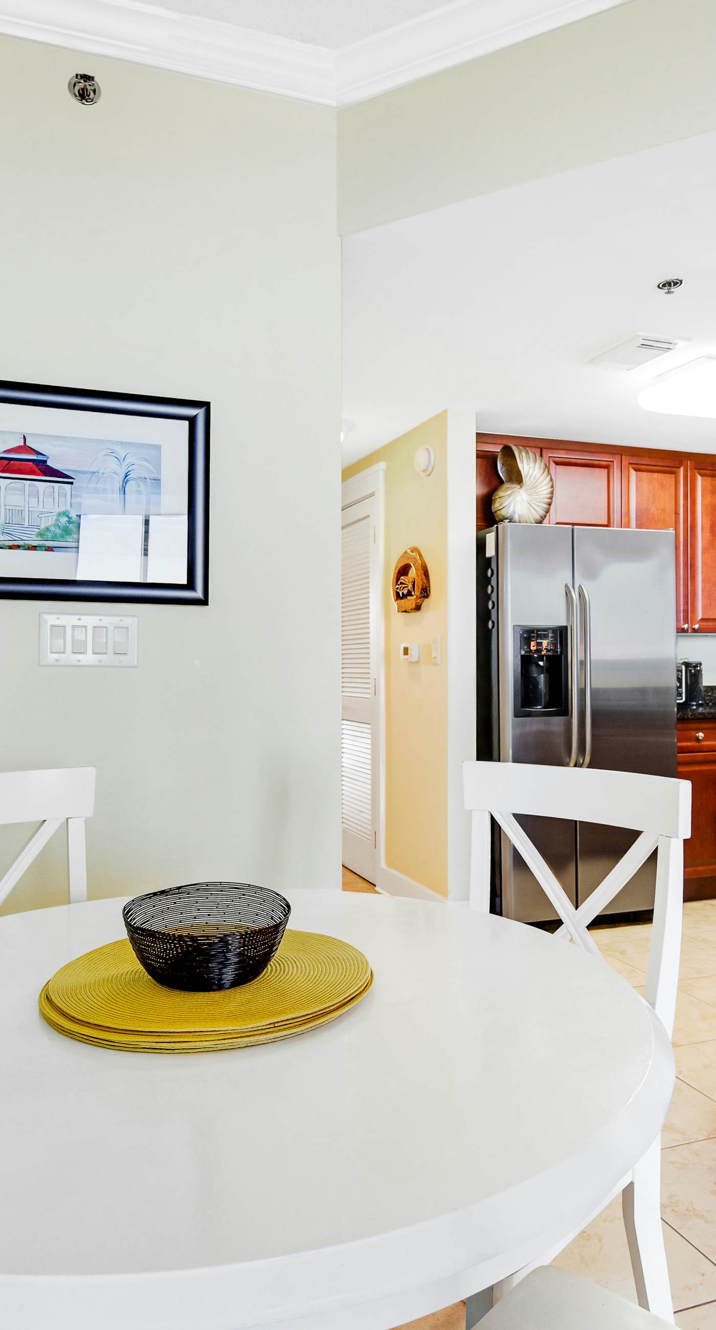 Spacious Top-Floor Condo At Waterscape 490 Feet Of Private Beach