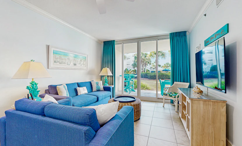 Bright, beachy condo At Waterscape w/children's playground, 2 hot tubs