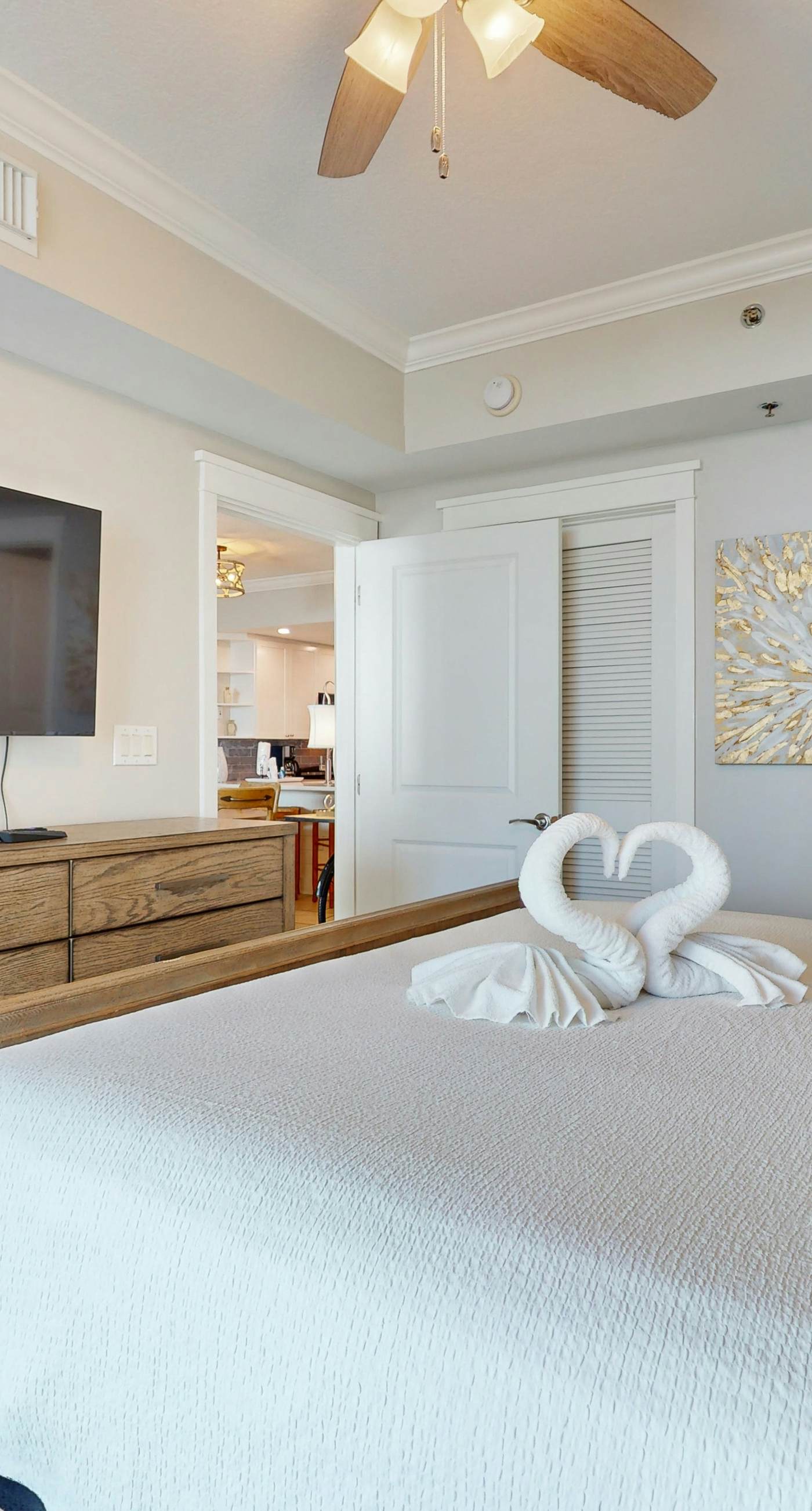 Inviting, Beach-Chic Condo On Okaloosa Island 490 Feet Of Private Beach