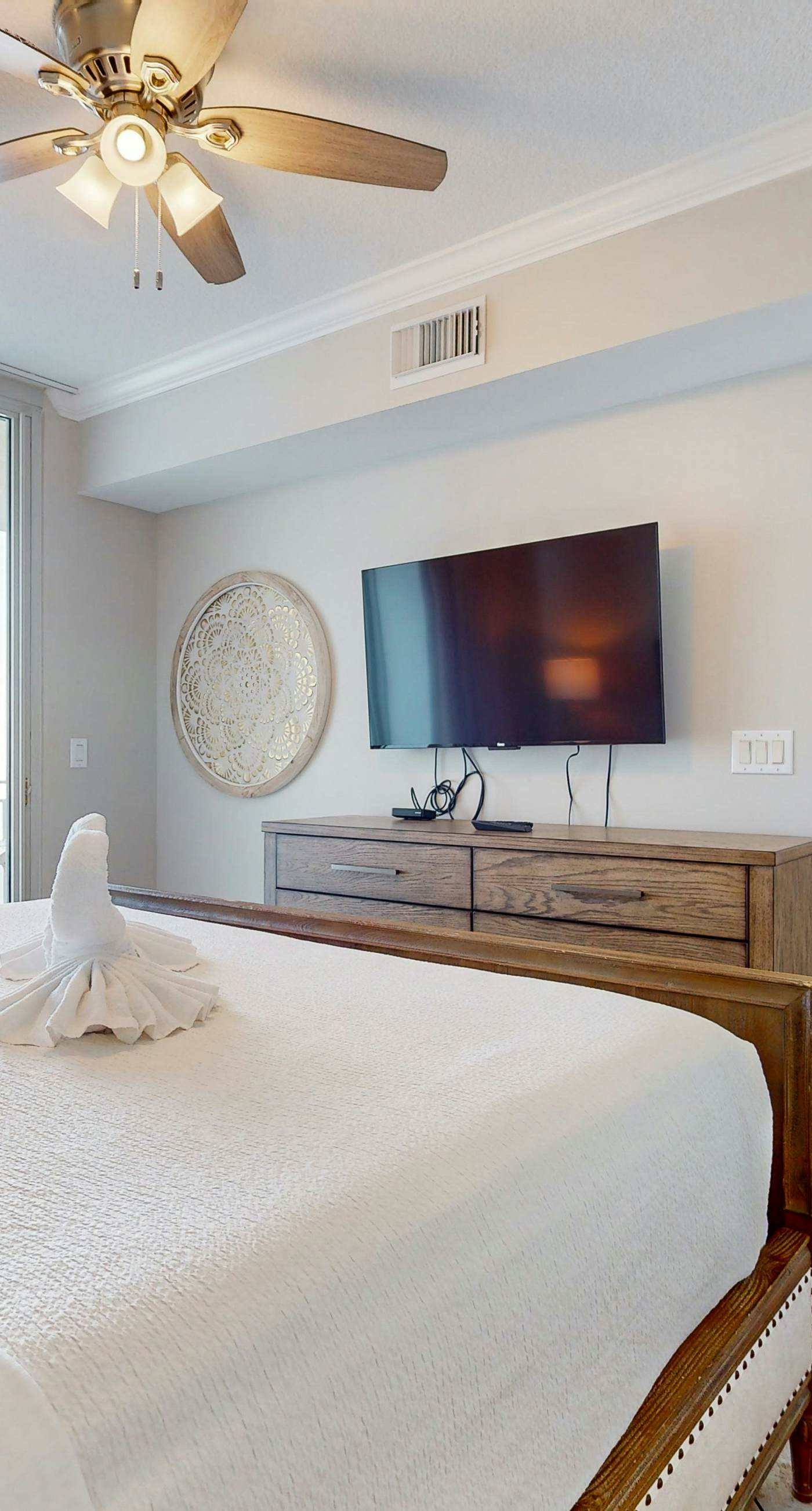 Inviting, Beach-Chic Condo On Okaloosa Island 490 Feet Of Private Beach