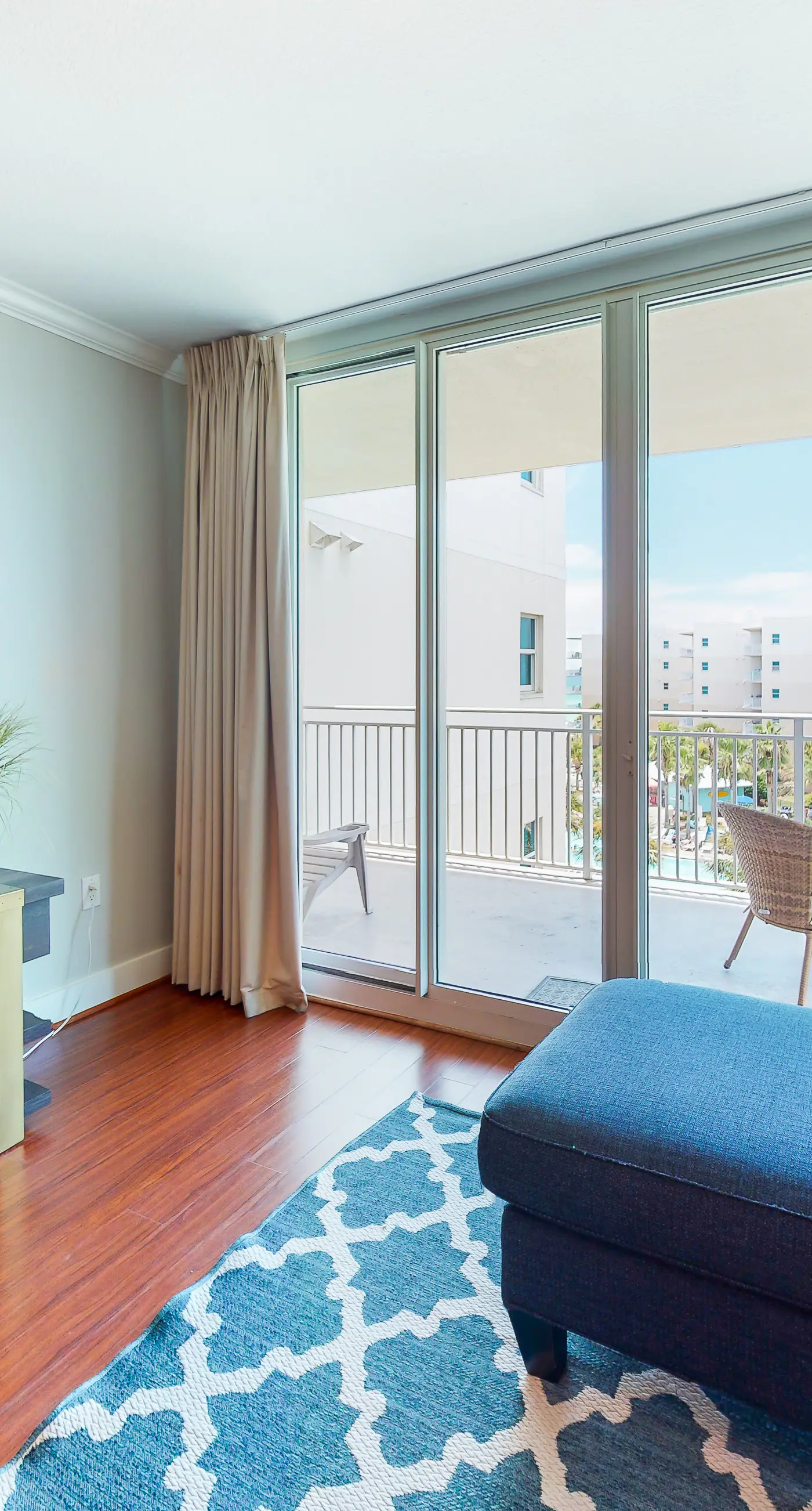 Warm, Welcoming Condo On Okaloosa Island 490 Feet Of Private Beach