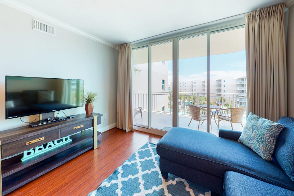 Warm, Welcoming Condo On Okaloosa Island 490 Feet Of Private Beach