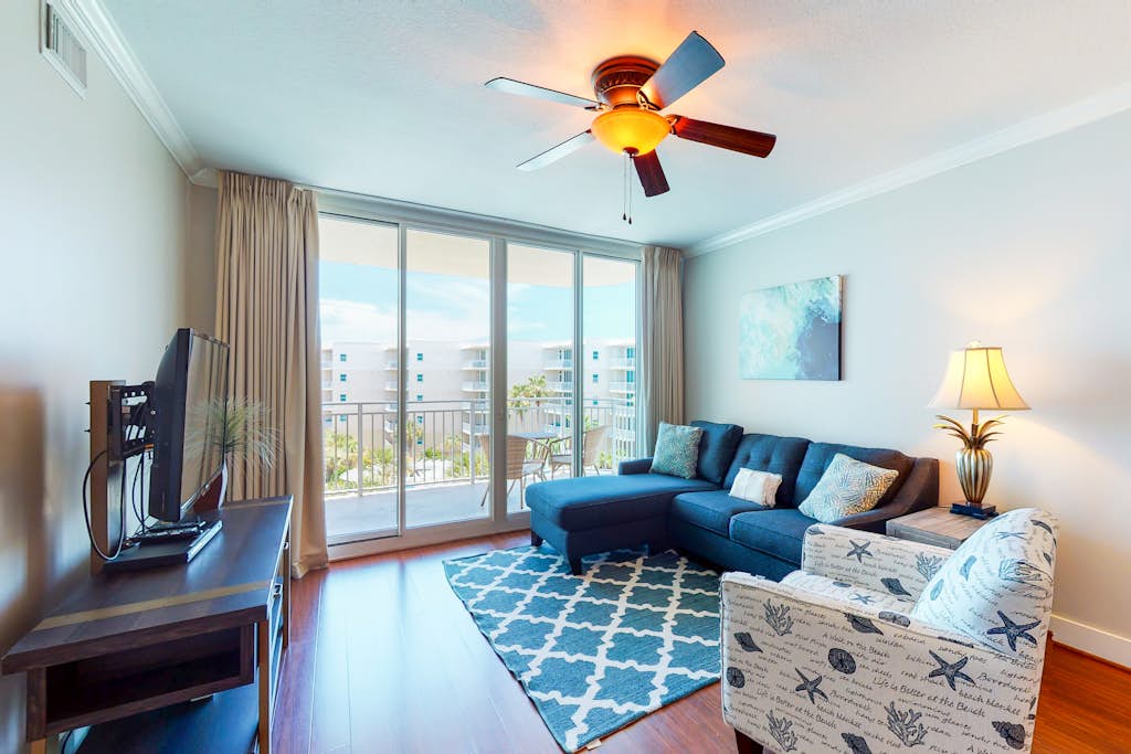 Warm, Welcoming Condo On Okaloosa Island 490 Feet Of Private Beach