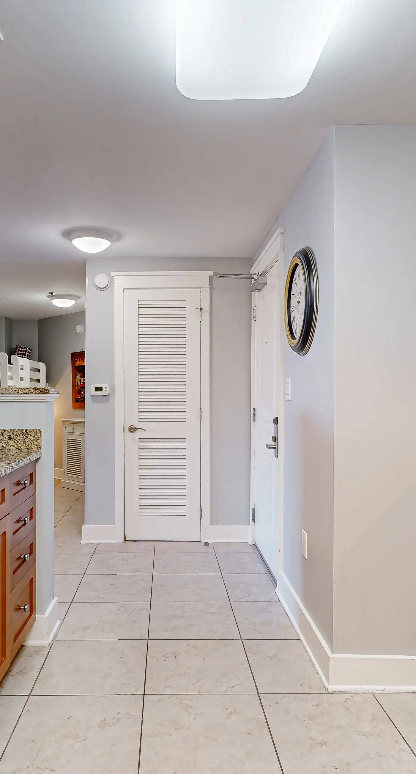 5th Floor Elegant, Spacious Condo At Waterscape Waterfall, Lazy River
