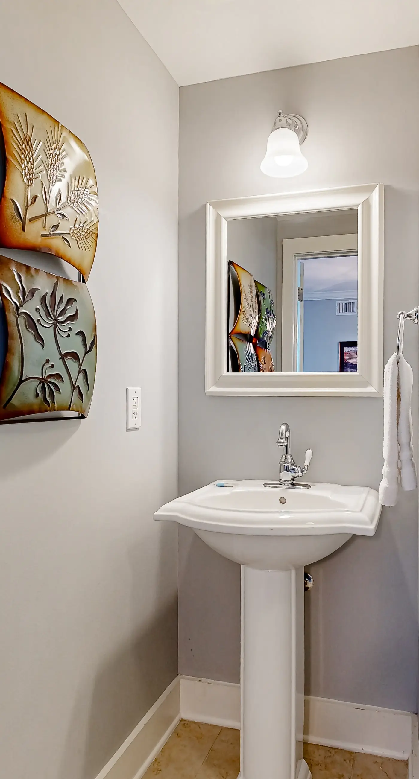 5th Floor Elegant, Spacious Condo At Waterscape Waterfall, Lazy River