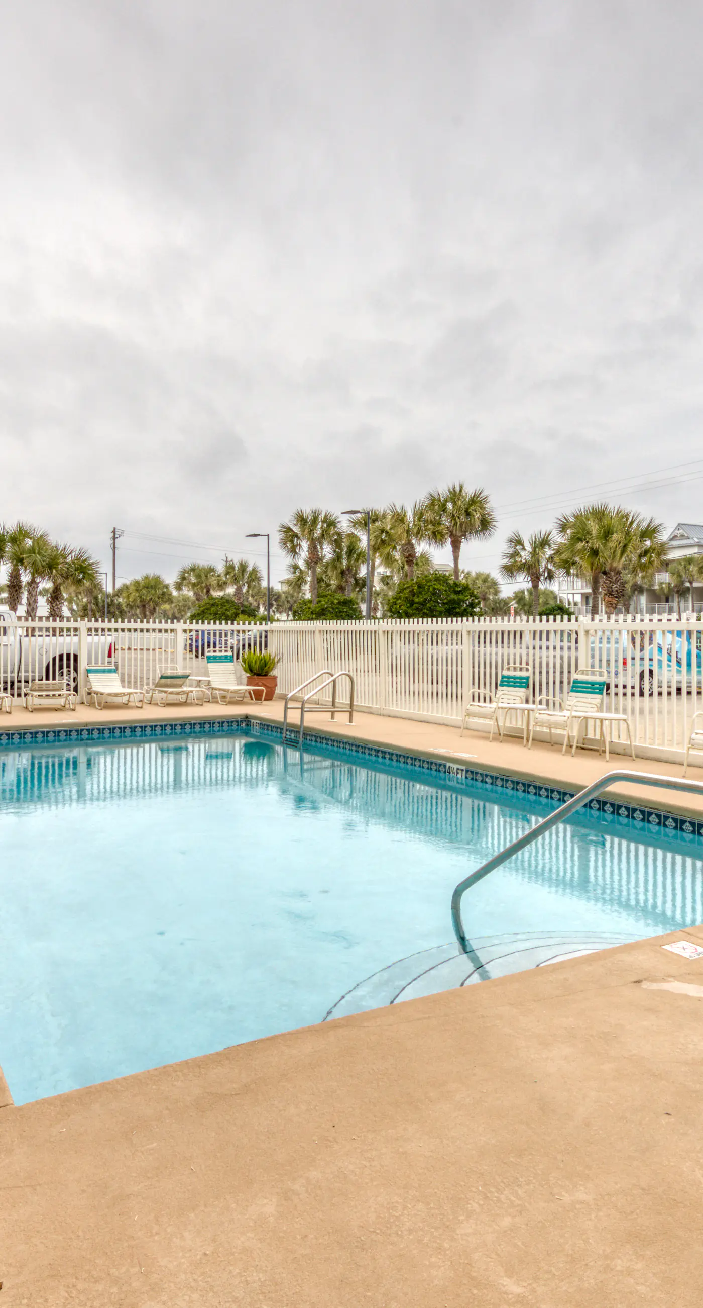 Oceanfront Condo w/ AC, WiFi, Shared Pool, & Seasonal Beach Service Rentals