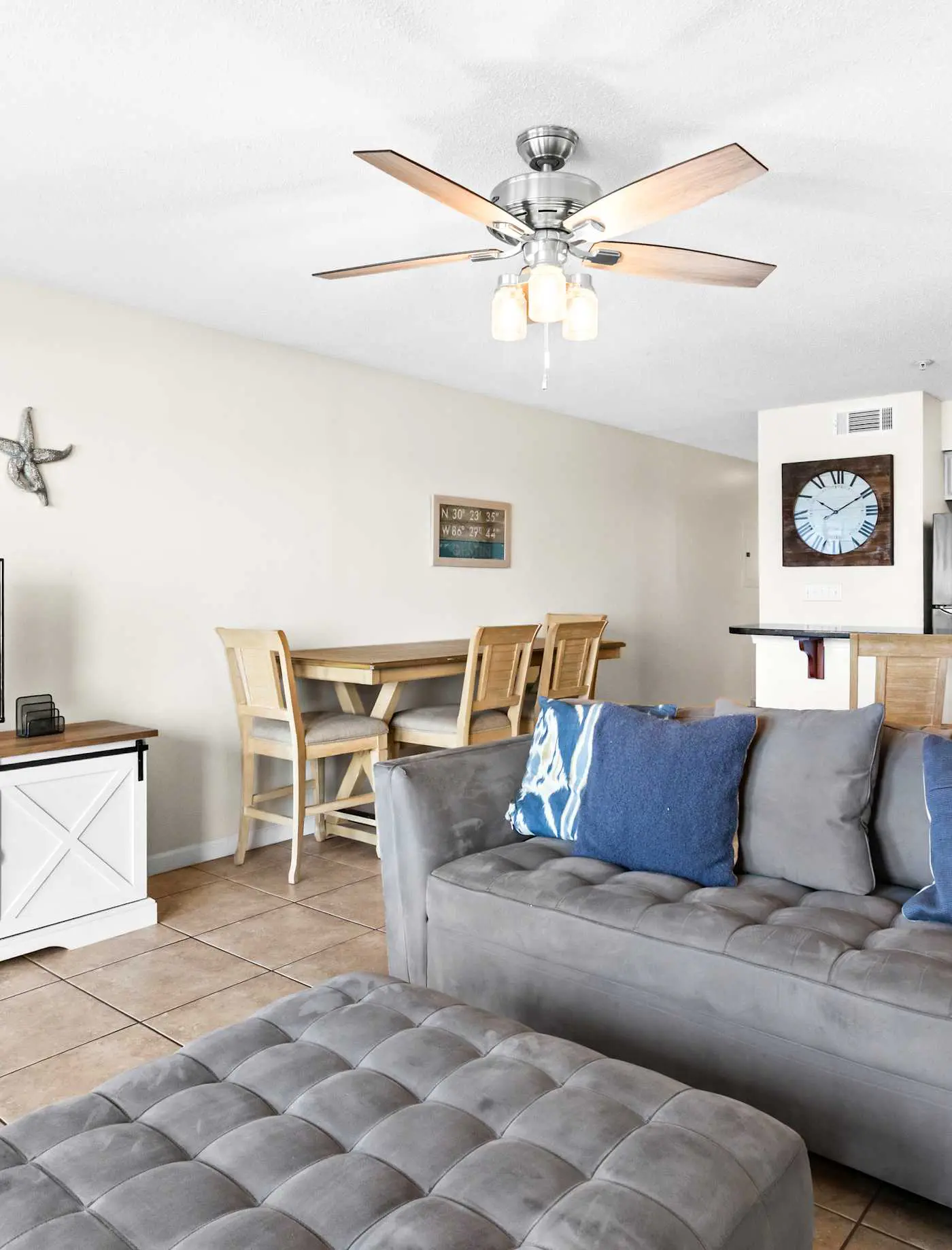 Oceanfront Condo w/ AC, WiFi, Shared Pool, & Seasonal Beach Service Rentals