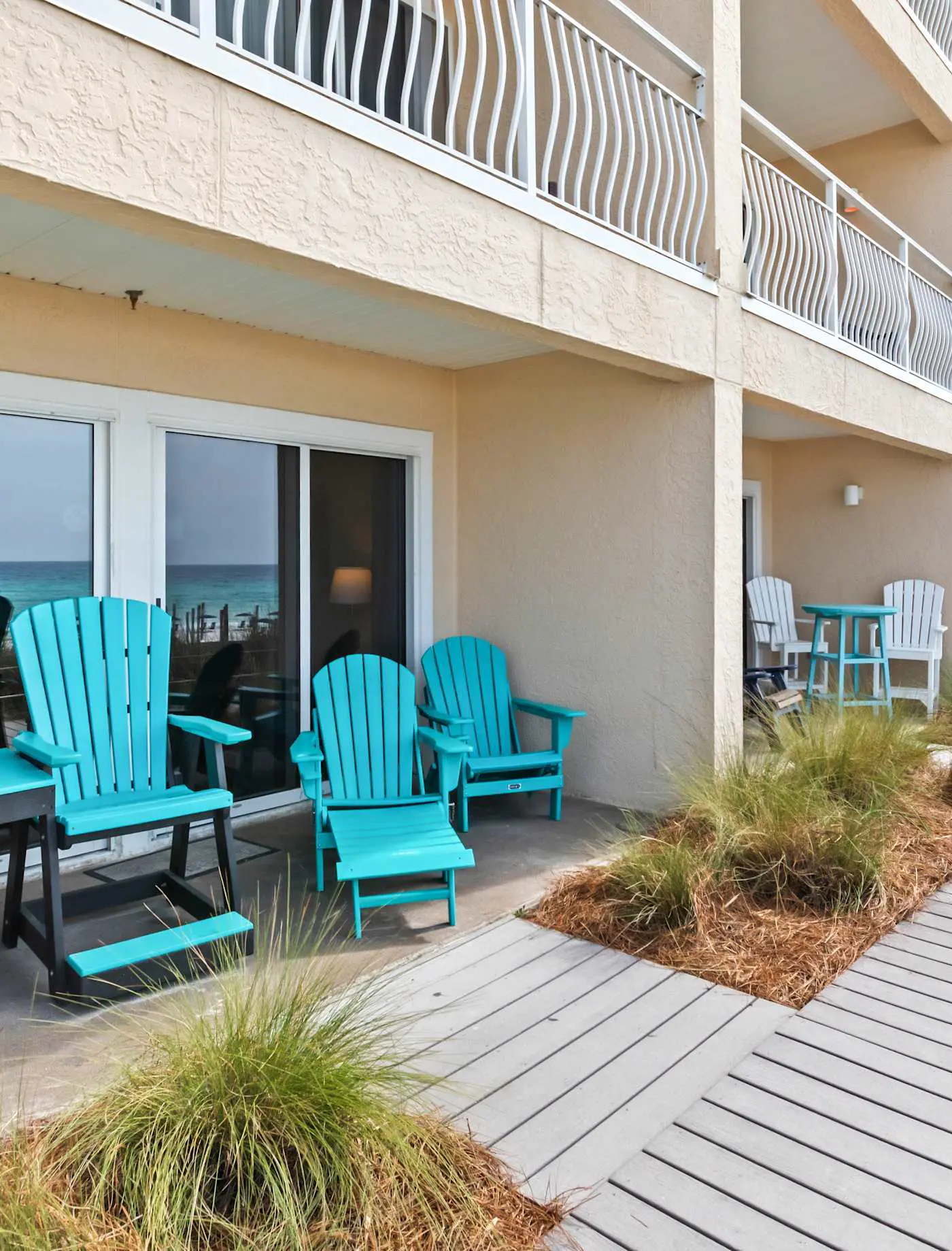 Oceanfront Condo w/ AC, WiFi, Shared Pool, & Seasonal Beach Service Rentals