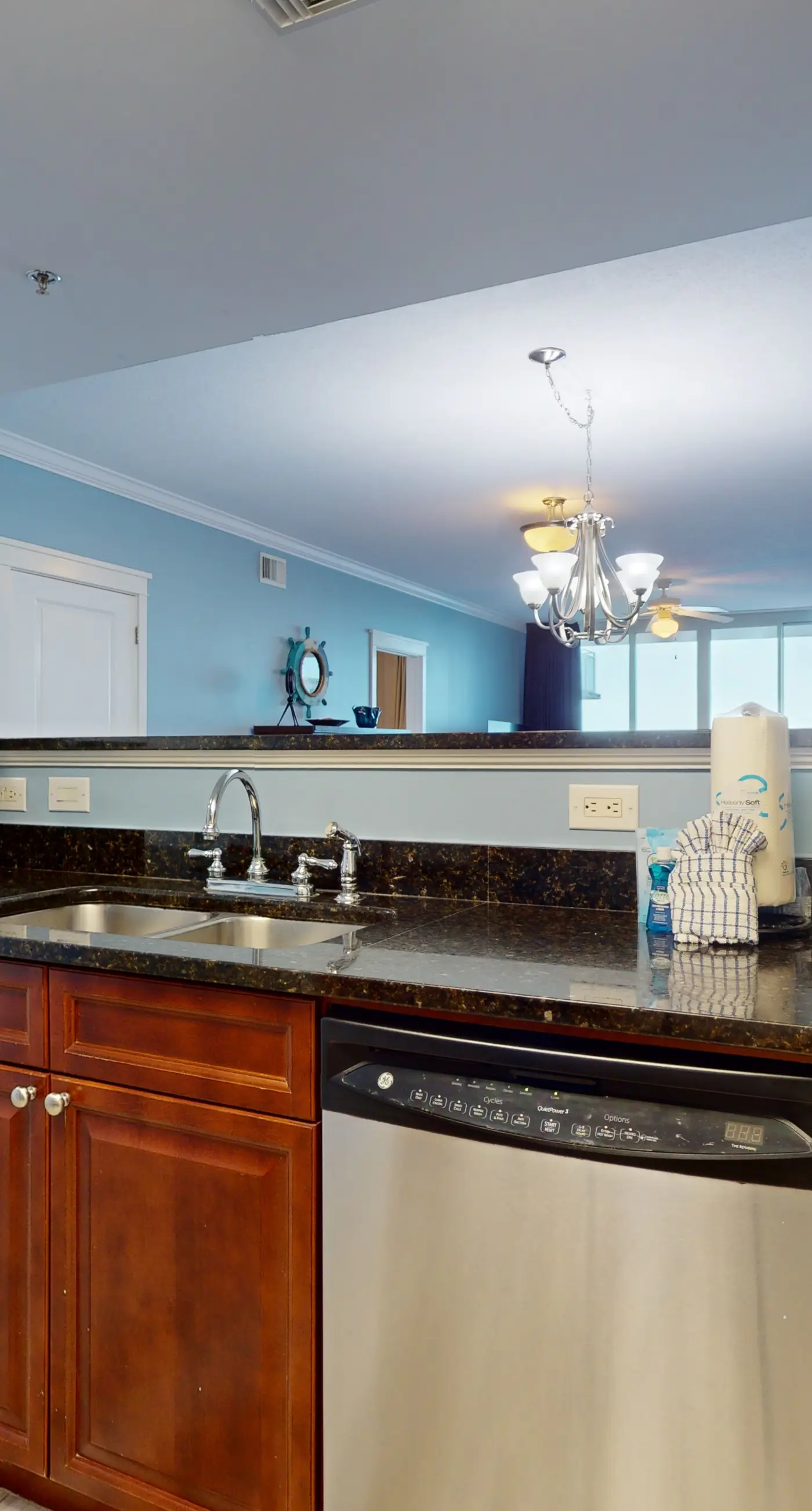 Gulf-Front Condo On Okaloosa Island Playground, 2 Hot Tubs