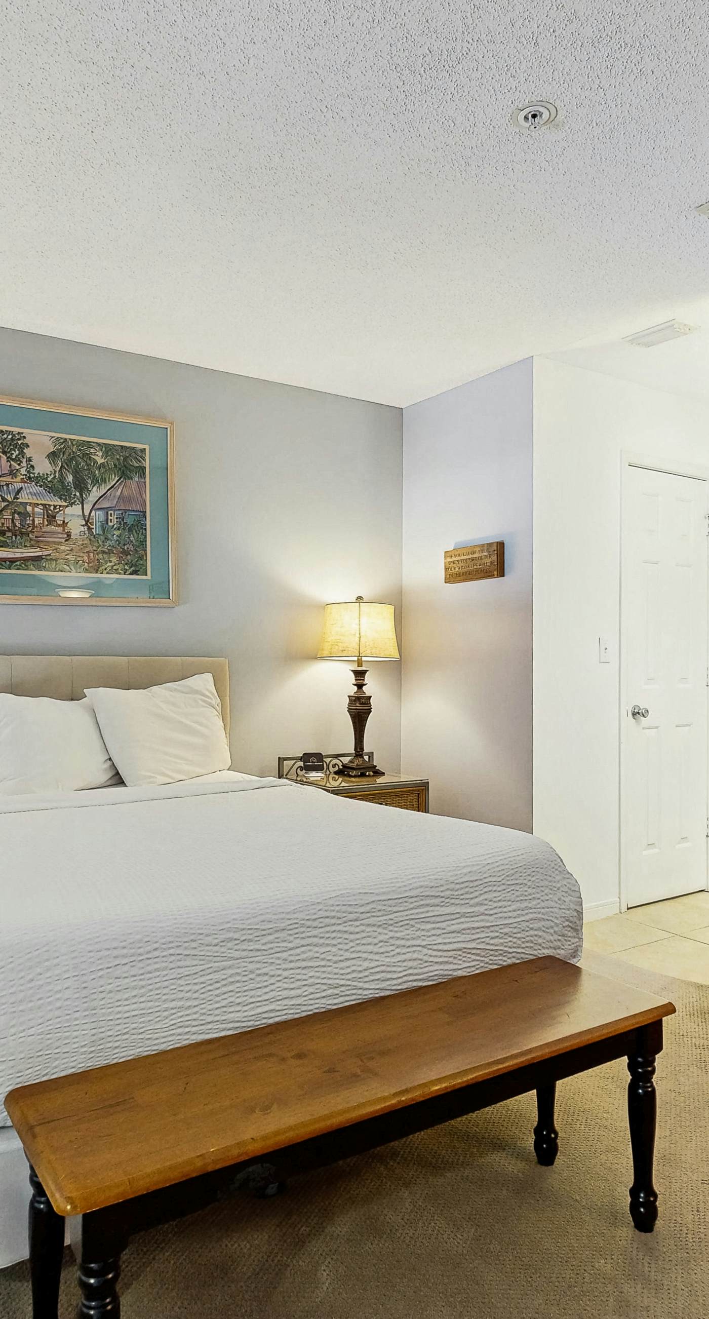 Charming Condo with Gulf View! Grill, Pools, Beach Access