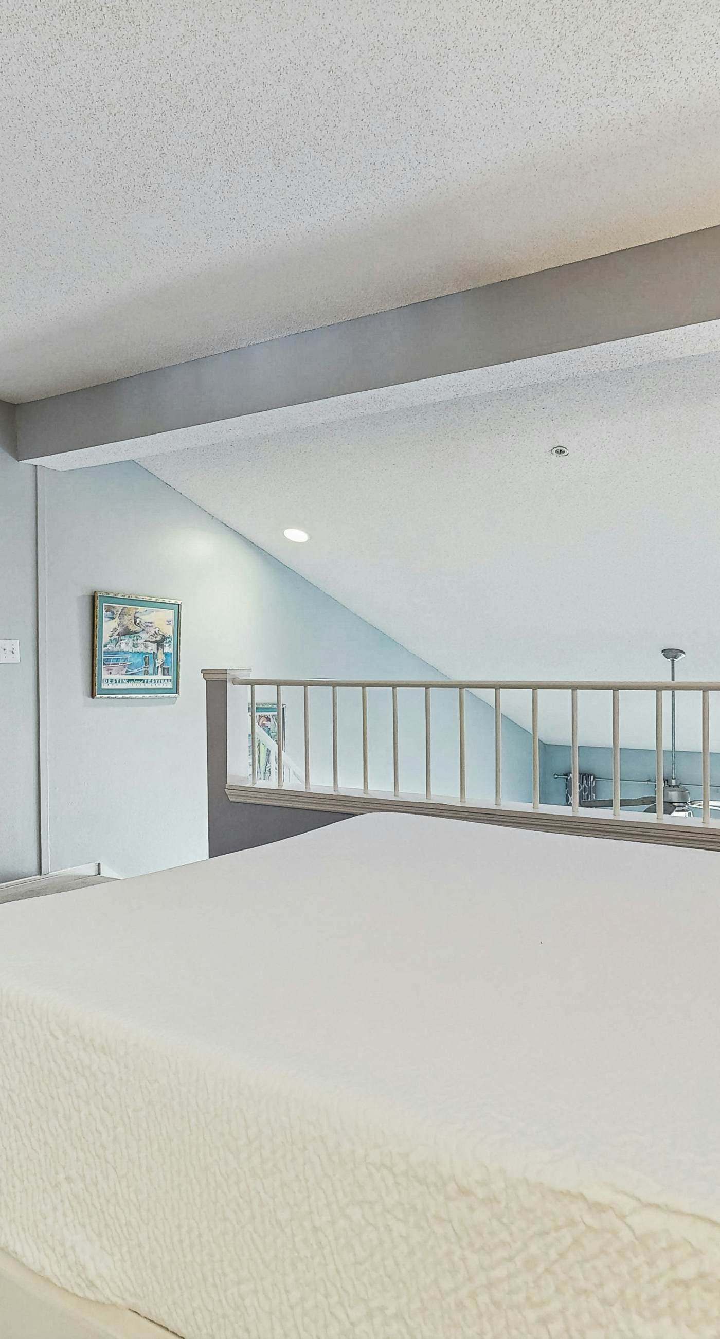 Charming Condo with Gulf View! Grill, Pools, Beach Access