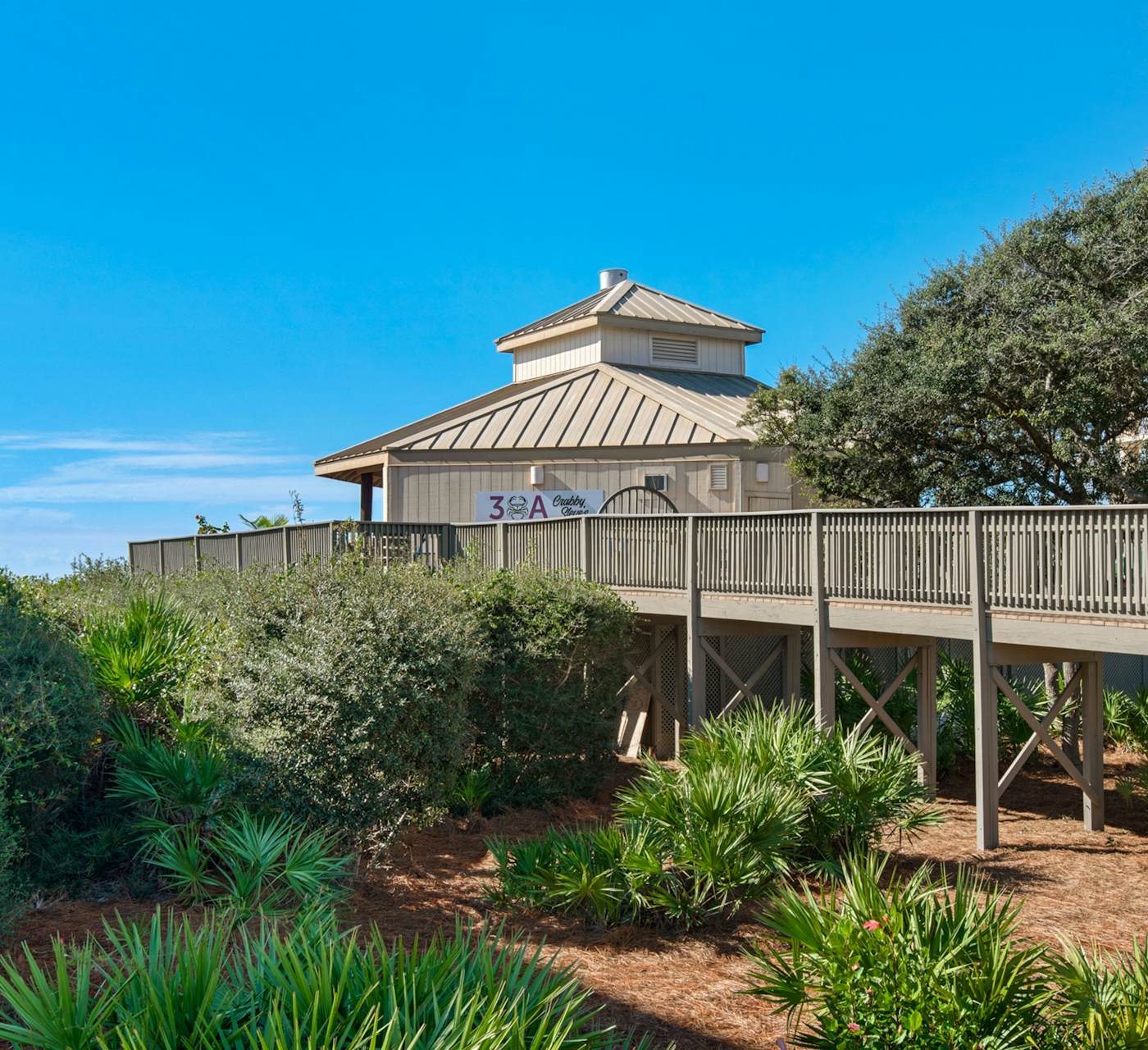 Open-concept beachfront home with balcony, lagoon pool ...