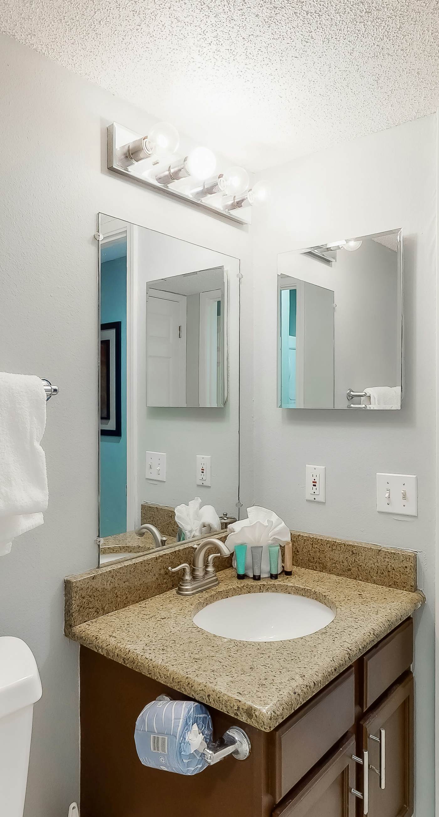 Oceanfront Condo with AC, WiFi, Shared Pool, & Seasonal Beach Service Rentals