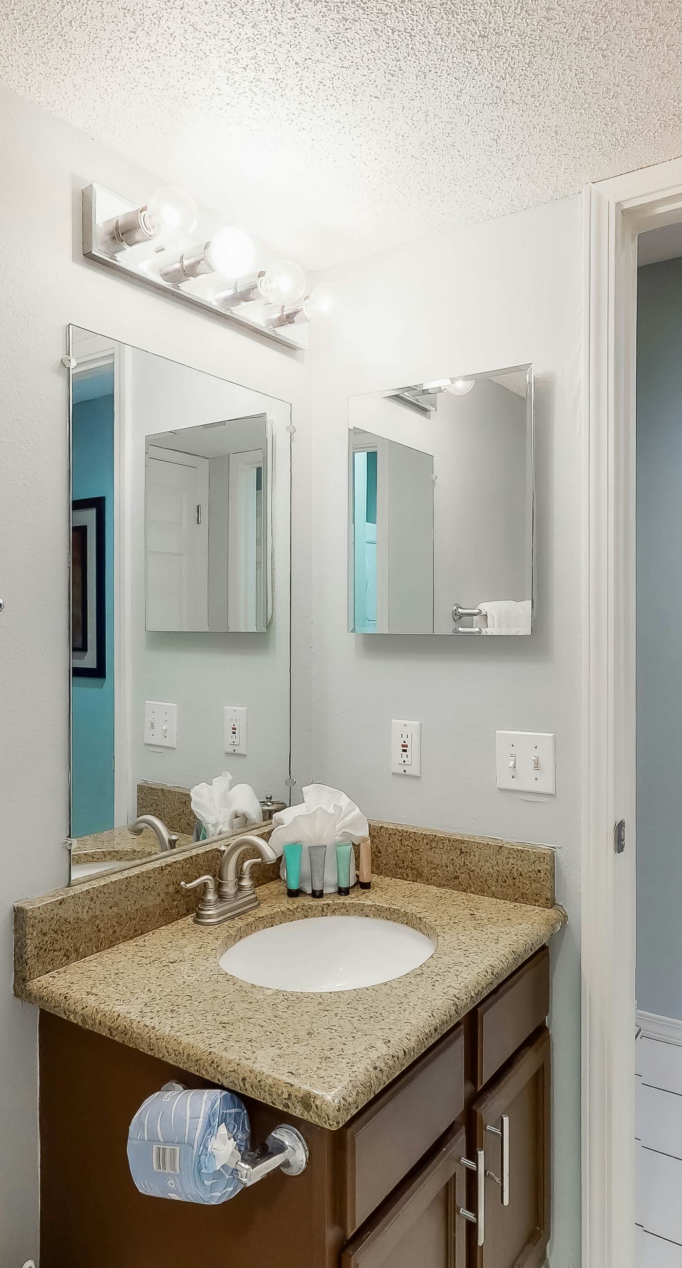 Oceanfront Condo with AC, WiFi, Shared Pool, & Seasonal Beach Service Rentals