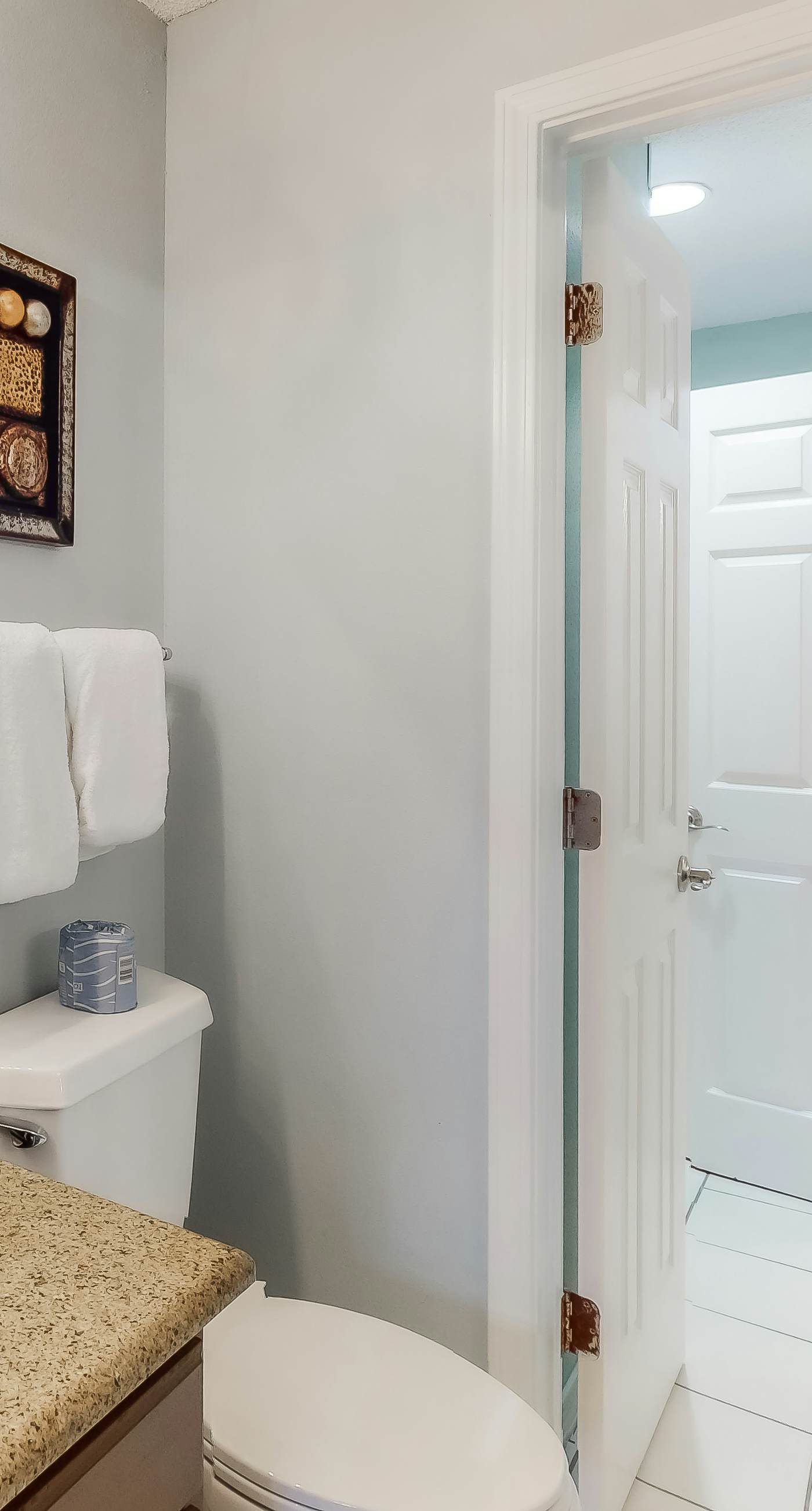 Oceanfront Condo with AC, WiFi, Shared Pool, & Seasonal Beach Service Rentals