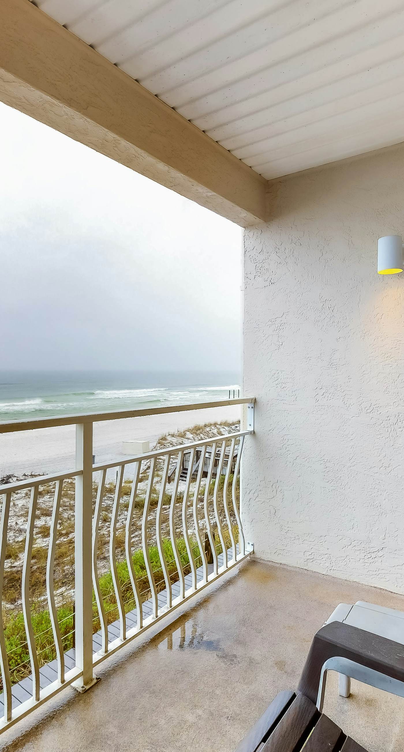 Oceanfront Condo with AC, WiFi, Shared Pool, & Seasonal Beach Service Rentals