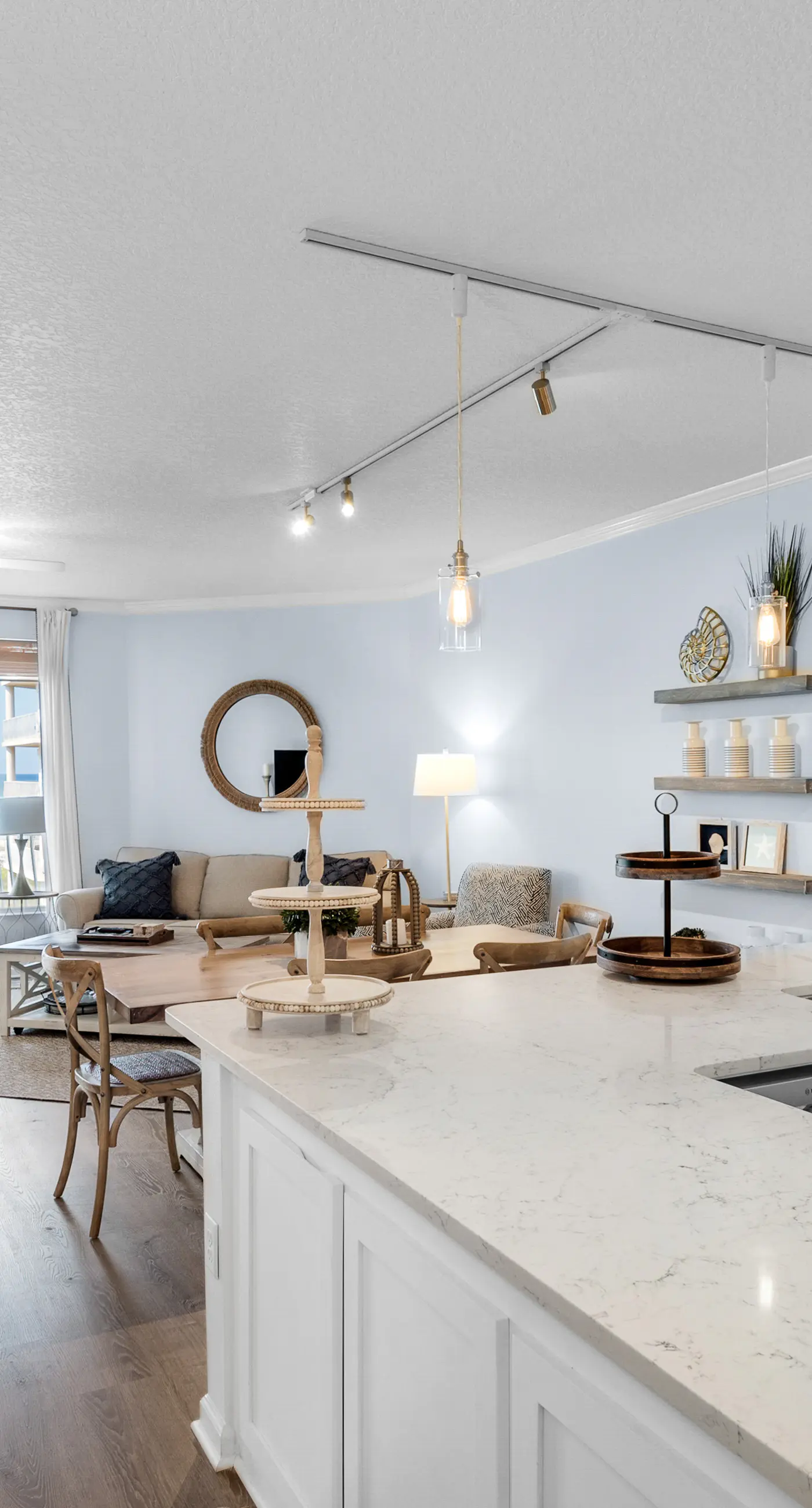 Lovely waterfront condo with balcony, pool, hot tub & pickleball