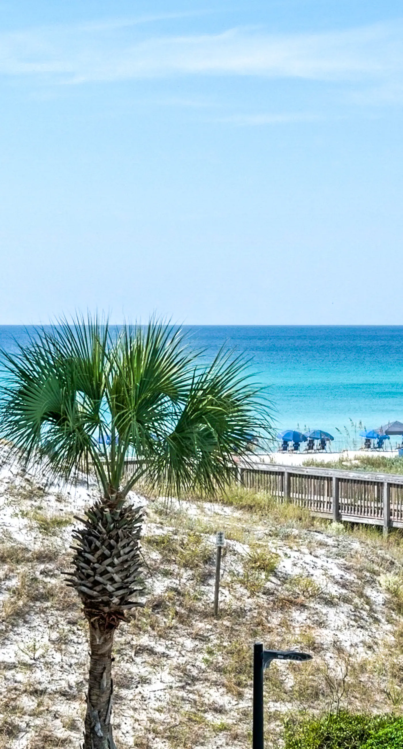 Lovely waterfront condo with balcony, pool, hot tub & pickleball