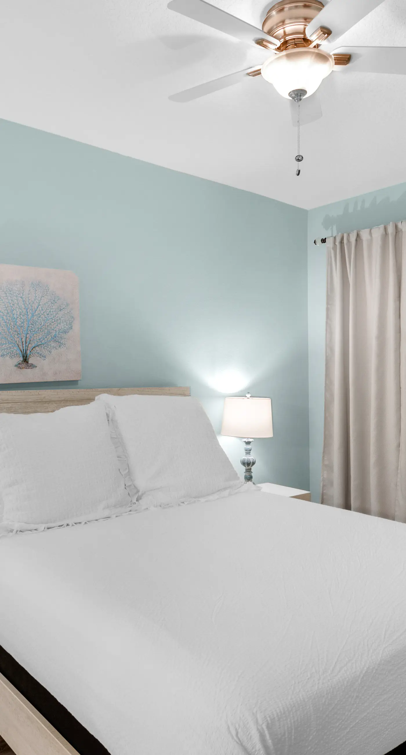 Lovely waterfront condo with balcony, pool, hot tub & pickleball