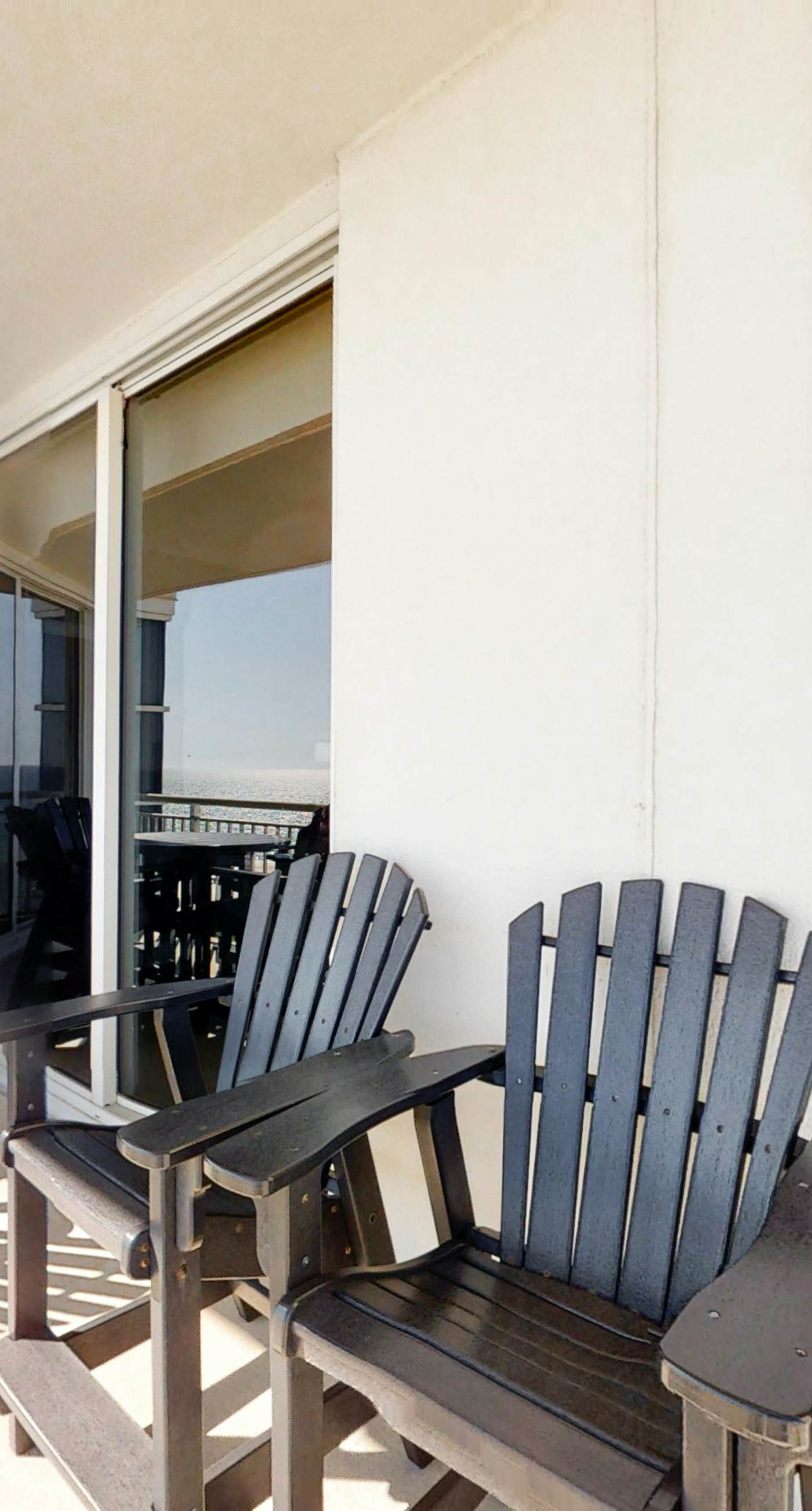 Fifth-Floor, Gulf-Front Condo w/ Balcony, Beach Access & Shared Pools/Hot Tub