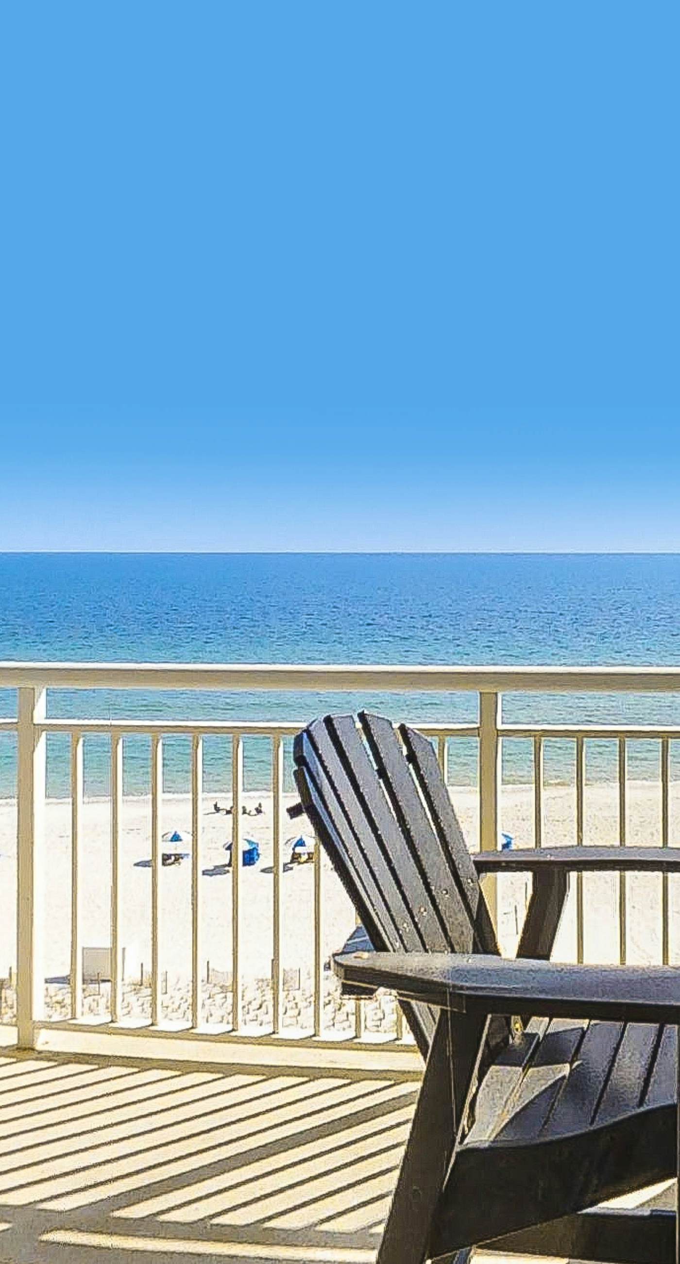 Fifth-Floor, Gulf-Front Condo w/ Balcony, Beach Access & Shared Pools/Hot Tub