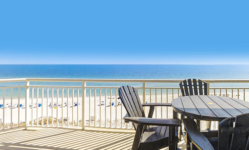 Fifth-Floor, Gulf-Front Condo w/ Balcony, Beach Access & Shared Pools/Hot Tub