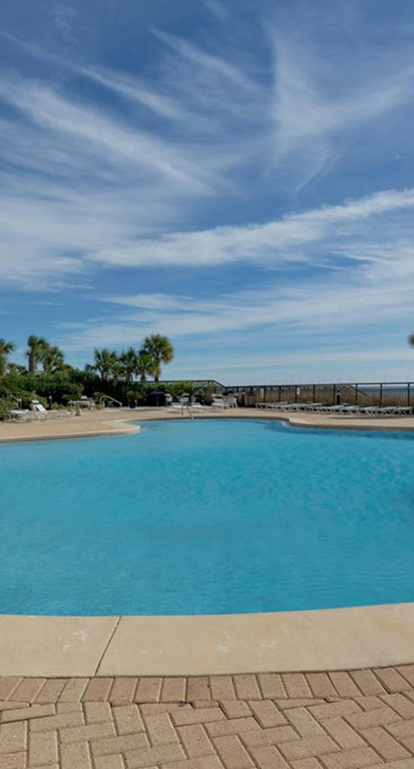 Fifth-Floor, Gulf-Front Condo w/ Balcony, Beach Access & Shared Pools/Hot Tub
