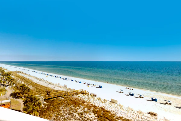 Fifth-Floor, Gulf-Front Condo w/ Balcony, Beach Access & Shared Pools/Hot Tub