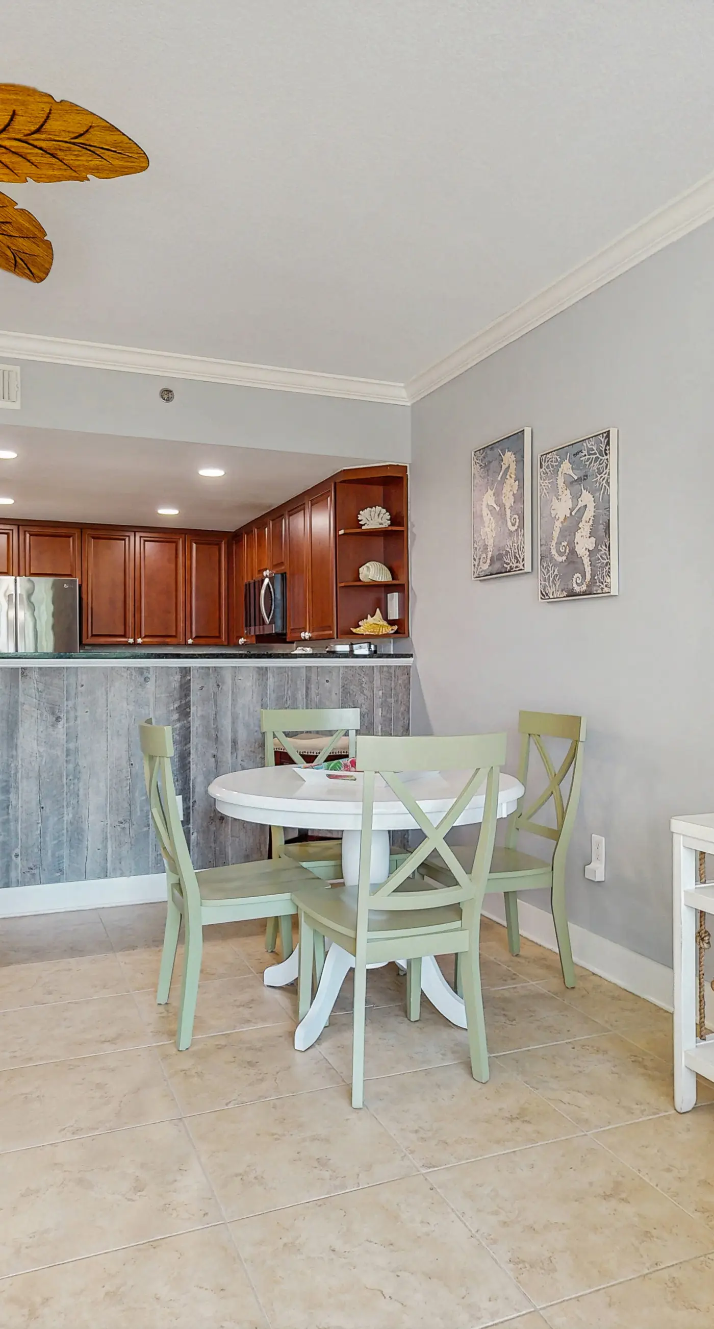 1st Floor Elegant Ground-Floor Condo At Waterscape Playground, 2 Hot Tubs