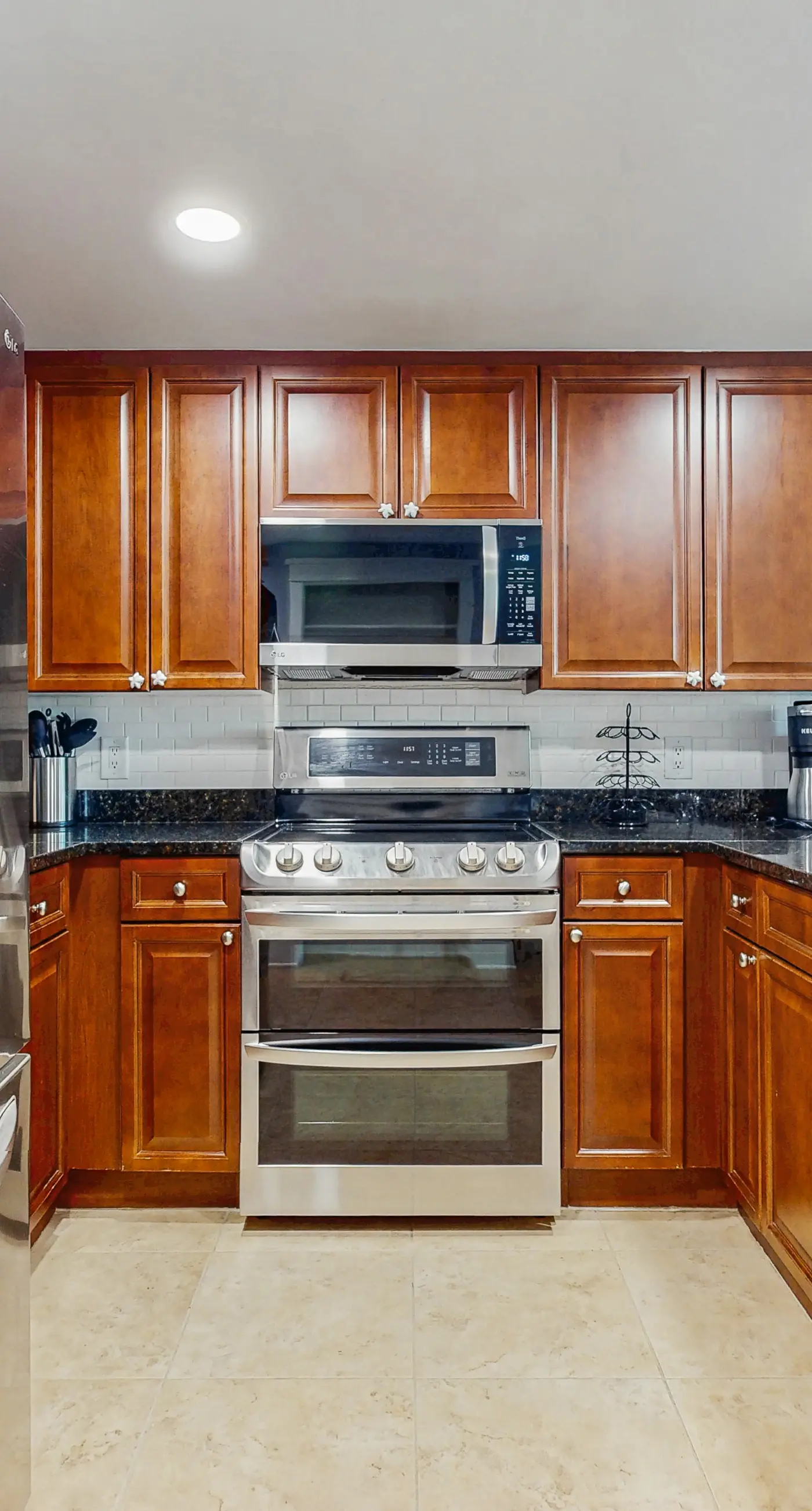 1st Floor Elegant Ground-Floor Condo At Waterscape Playground, 2 Hot Tubs