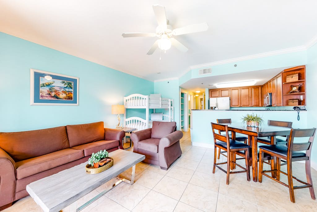 2nd Floor Welcoming Condo At Waterscape 490 Feet Of Private Beach