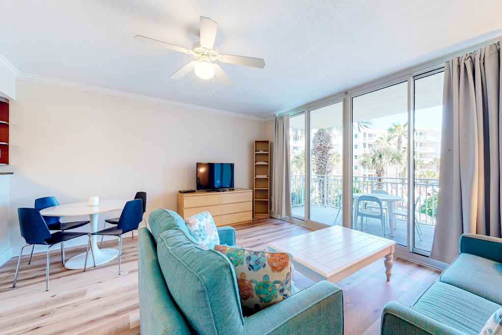 2nd Floor Beautiful, Spacious Condo At Waterscape Waterfall, Lazy River