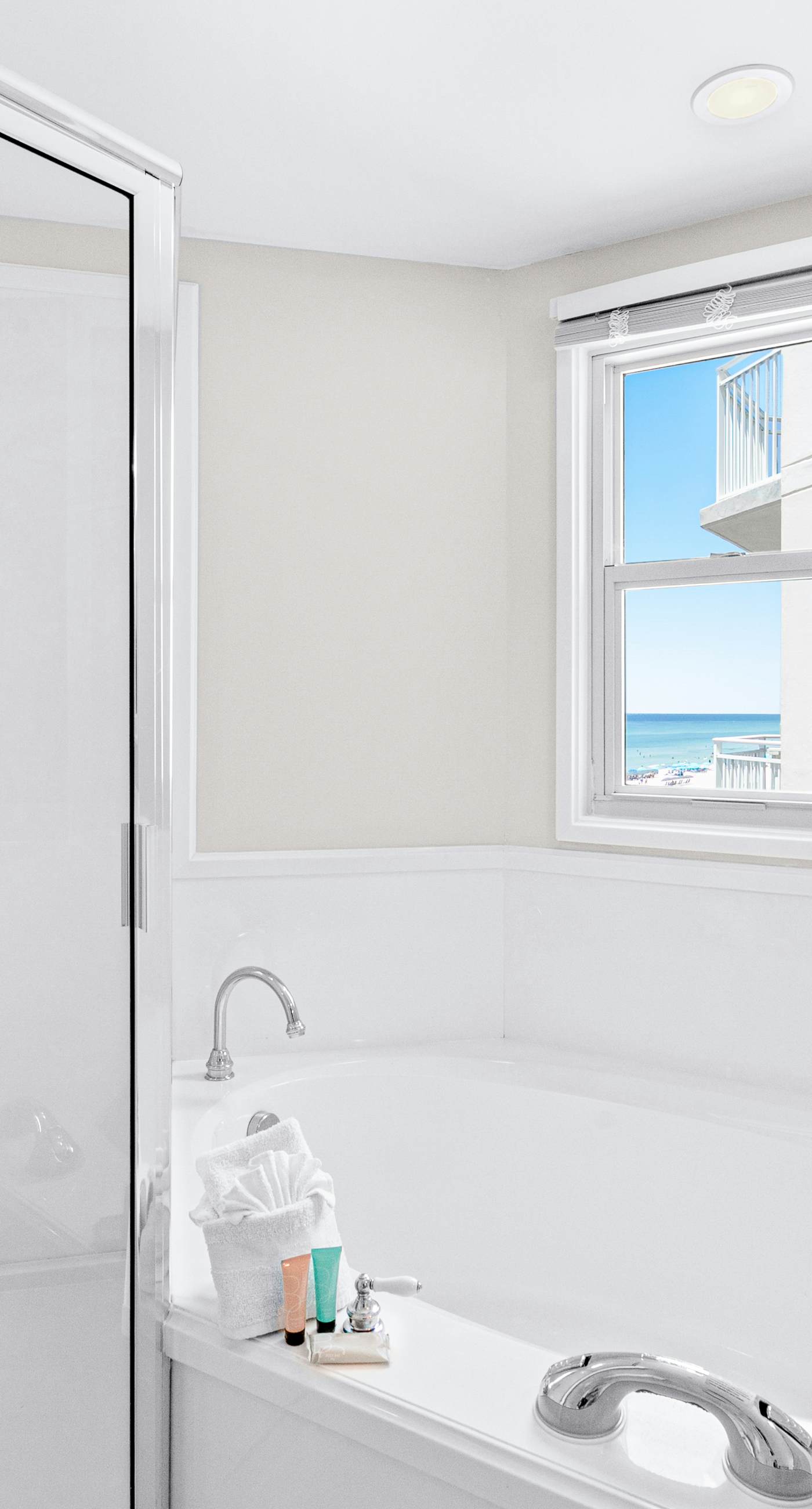 Picturesque Condo At Waterscape Expansive Balcony Waterfall, Lazy River