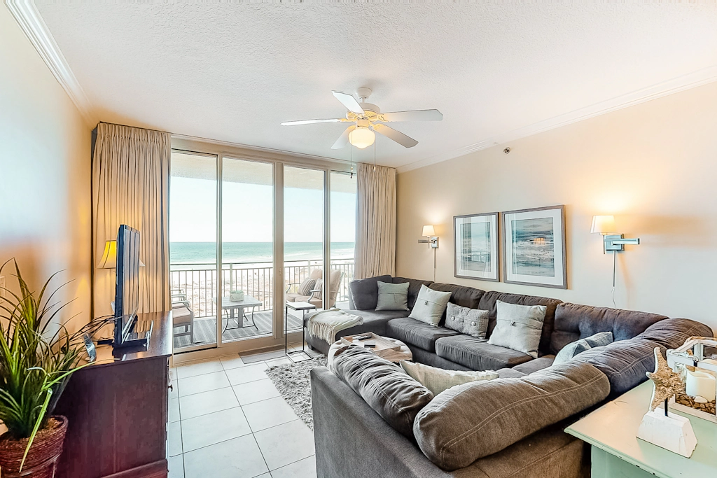 Spacious, Beach-Chic Condo At Waterscape Steps To Beach Lazy River