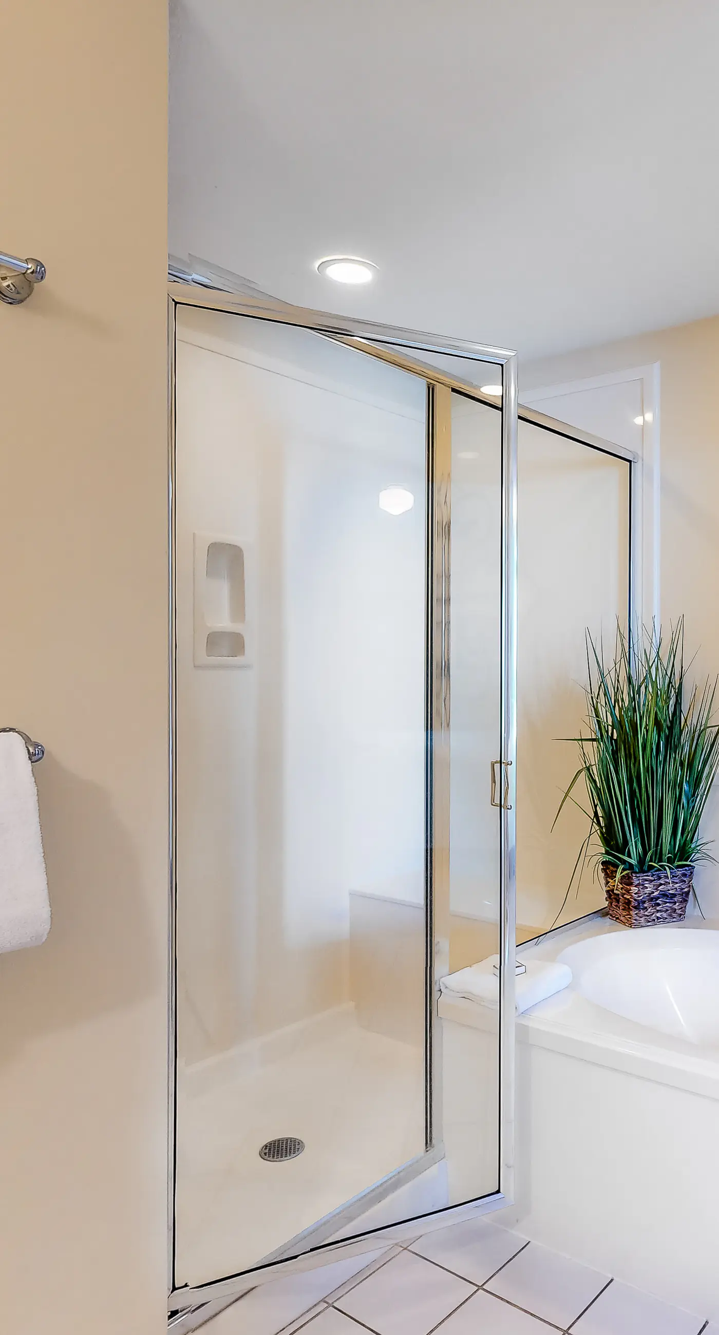 Spacious, Beach-Chic Condo At Waterscape Steps To Beach Lazy River