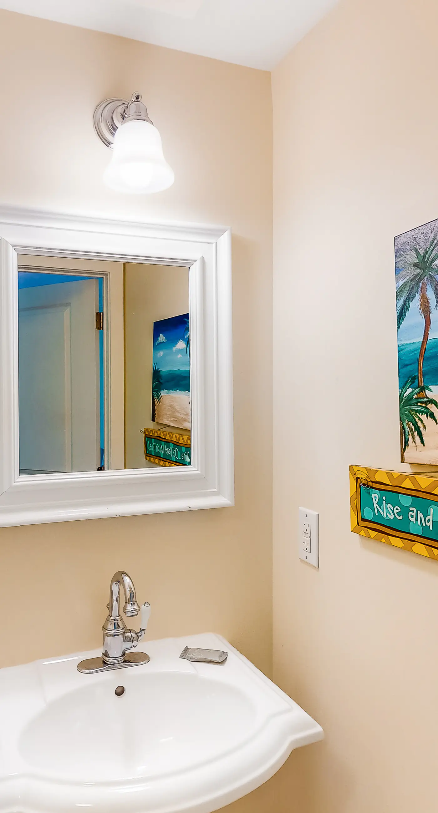 Spacious, Beach-Chic Condo At Waterscape Steps To Beach Lazy River