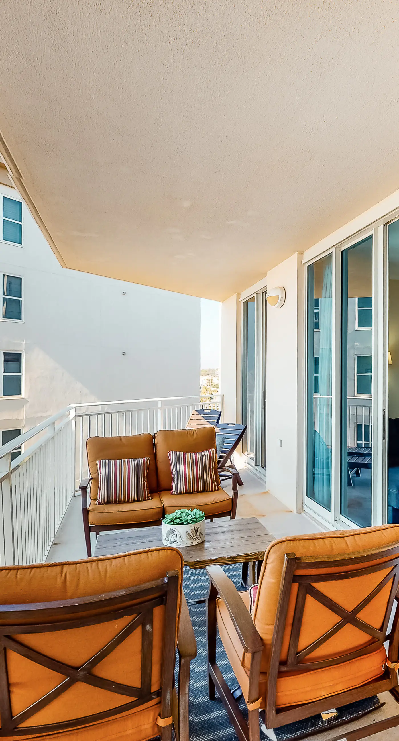 Spacious, Beach-Chic Condo At Waterscape Steps To Beach Lazy River