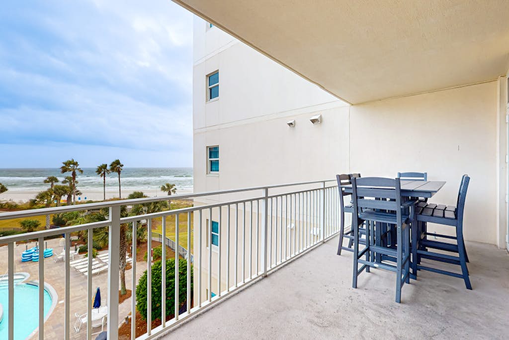 Spacious, Cozy Condo On Okaloosa Island 490 Feet Of Private Beach