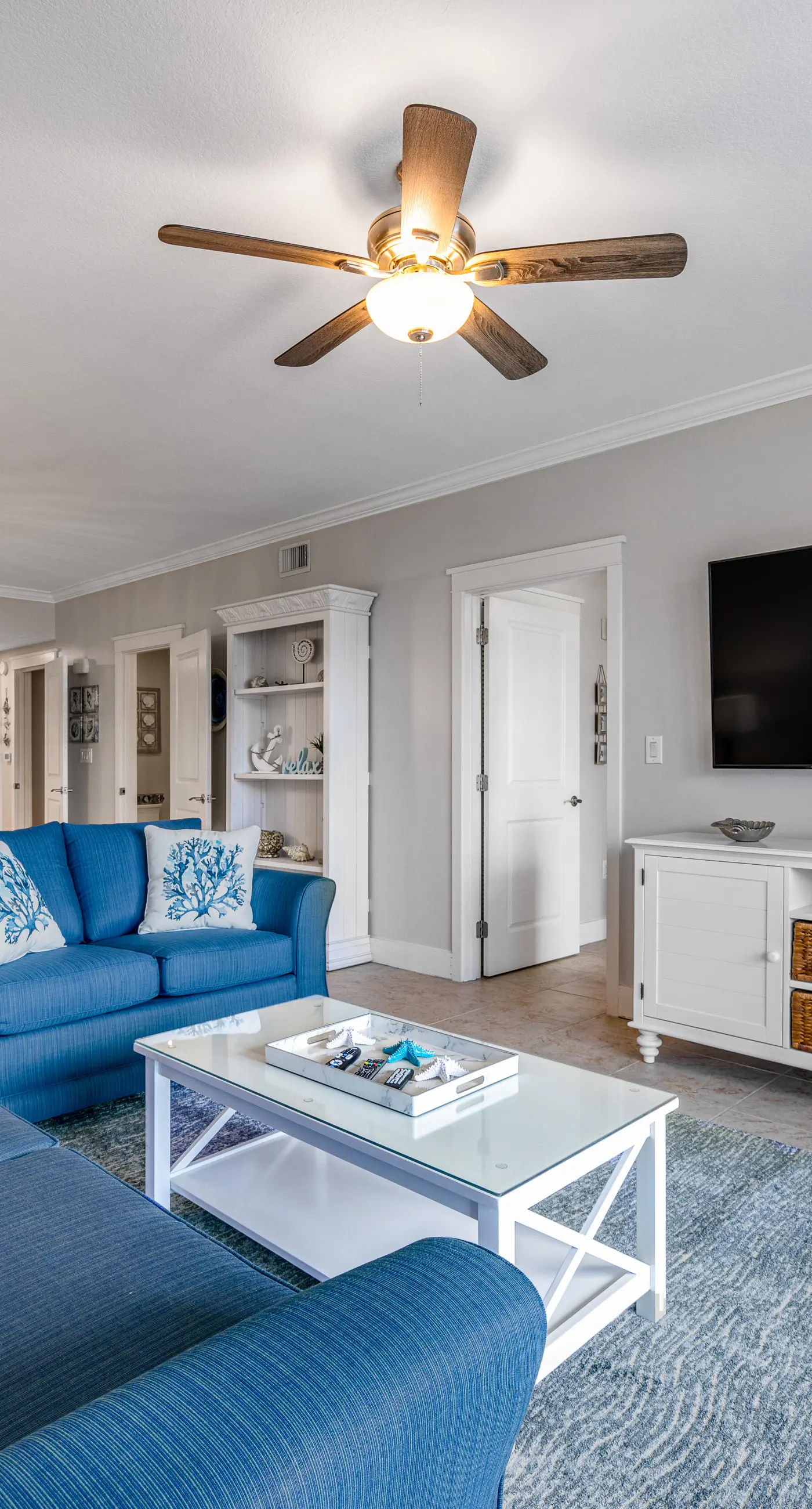 Elegant oceanfront condo with Gulf views, central AC, and shared pool & hot tub