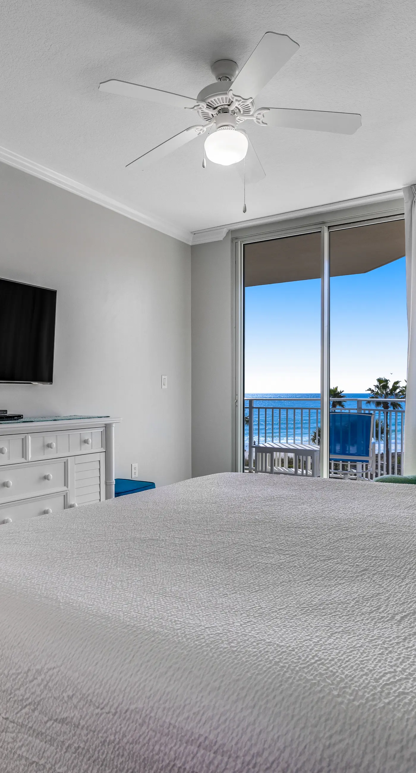 Elegant oceanfront condo with Gulf views, central AC, and shared pool & hot tub